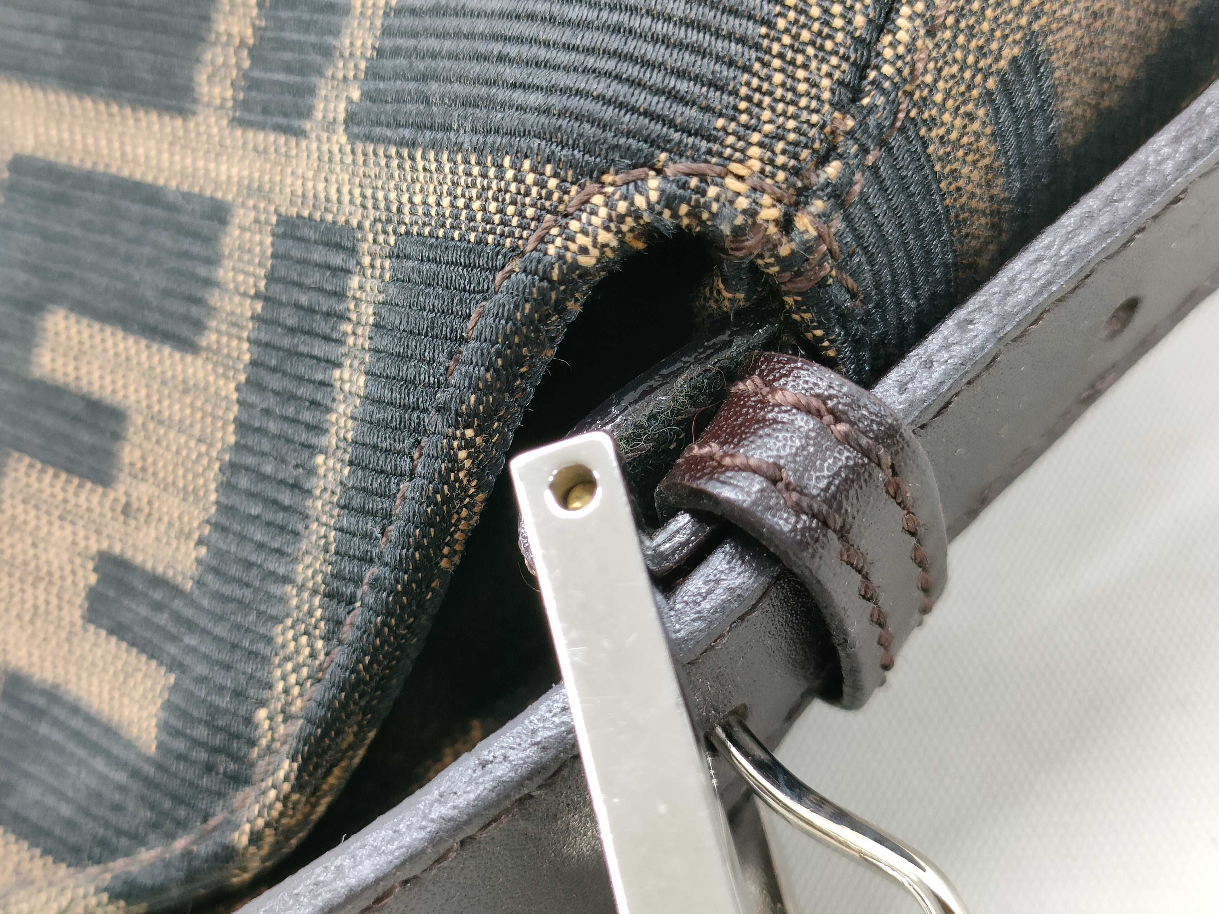 Zucca pattern Fendi Zucca Mamma Bucket Shoulder Bag — view 6