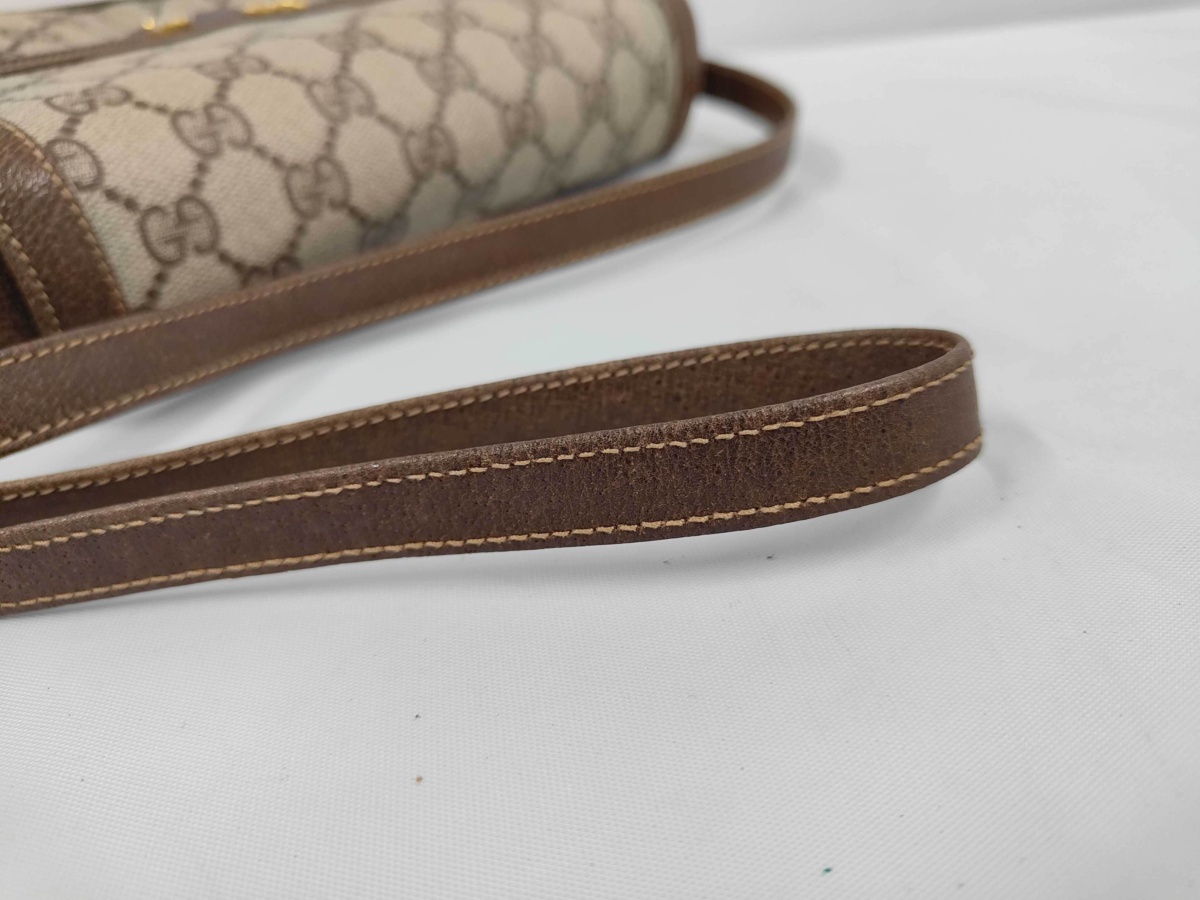 GG Supreme Shoulder Bag — view 5