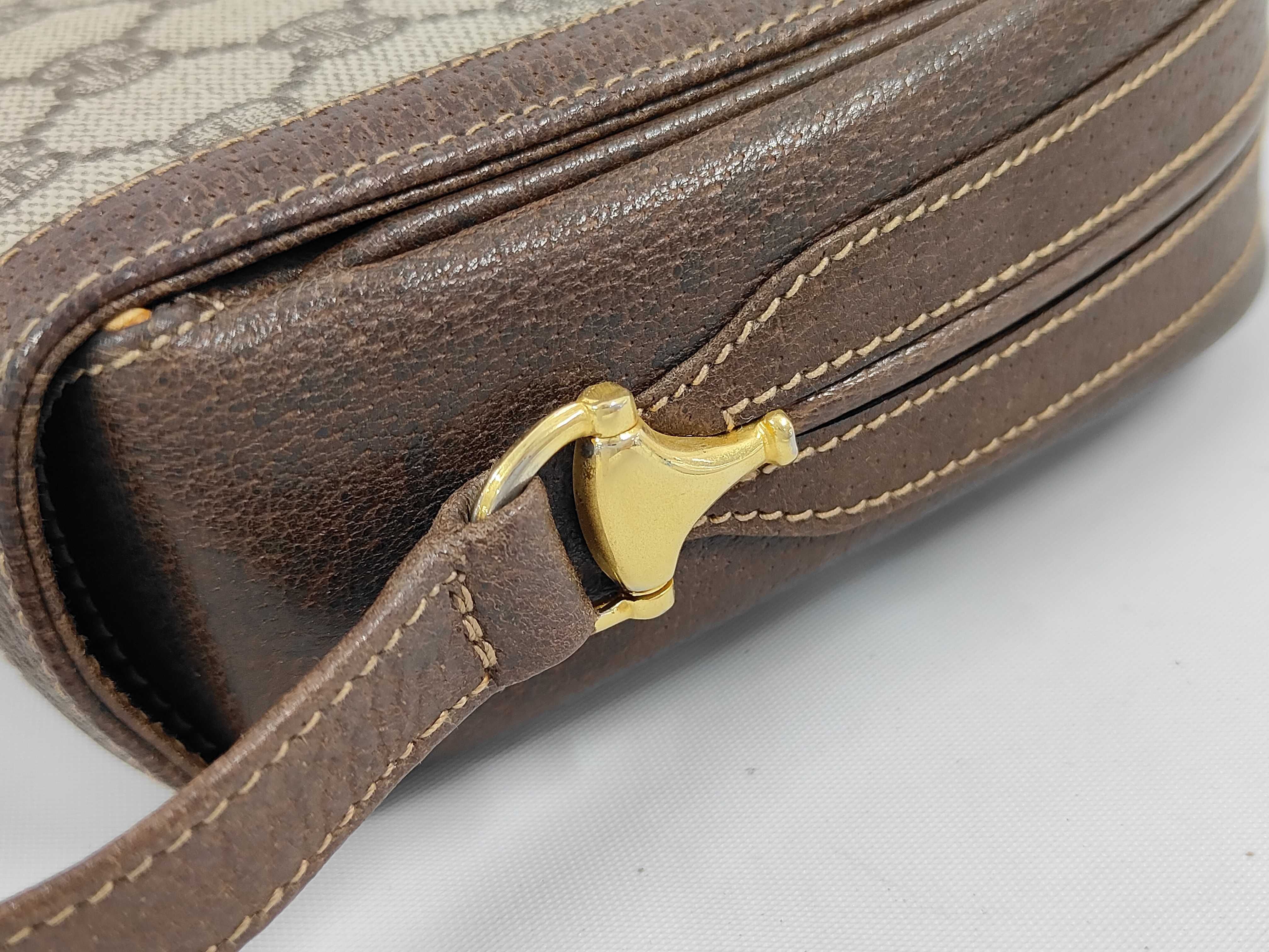 GG Supreme Shoulder Bag — view 6