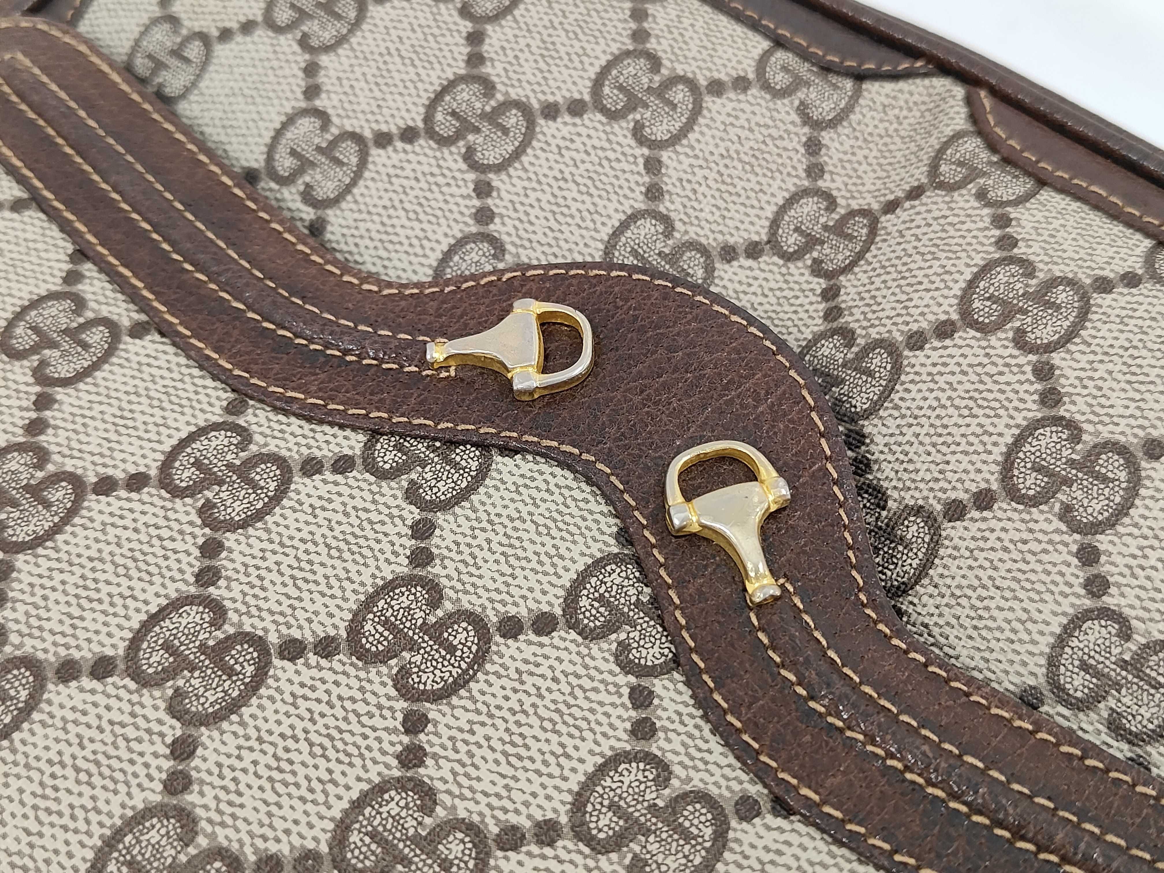 GG Supreme Shoulder Bag — view 7
