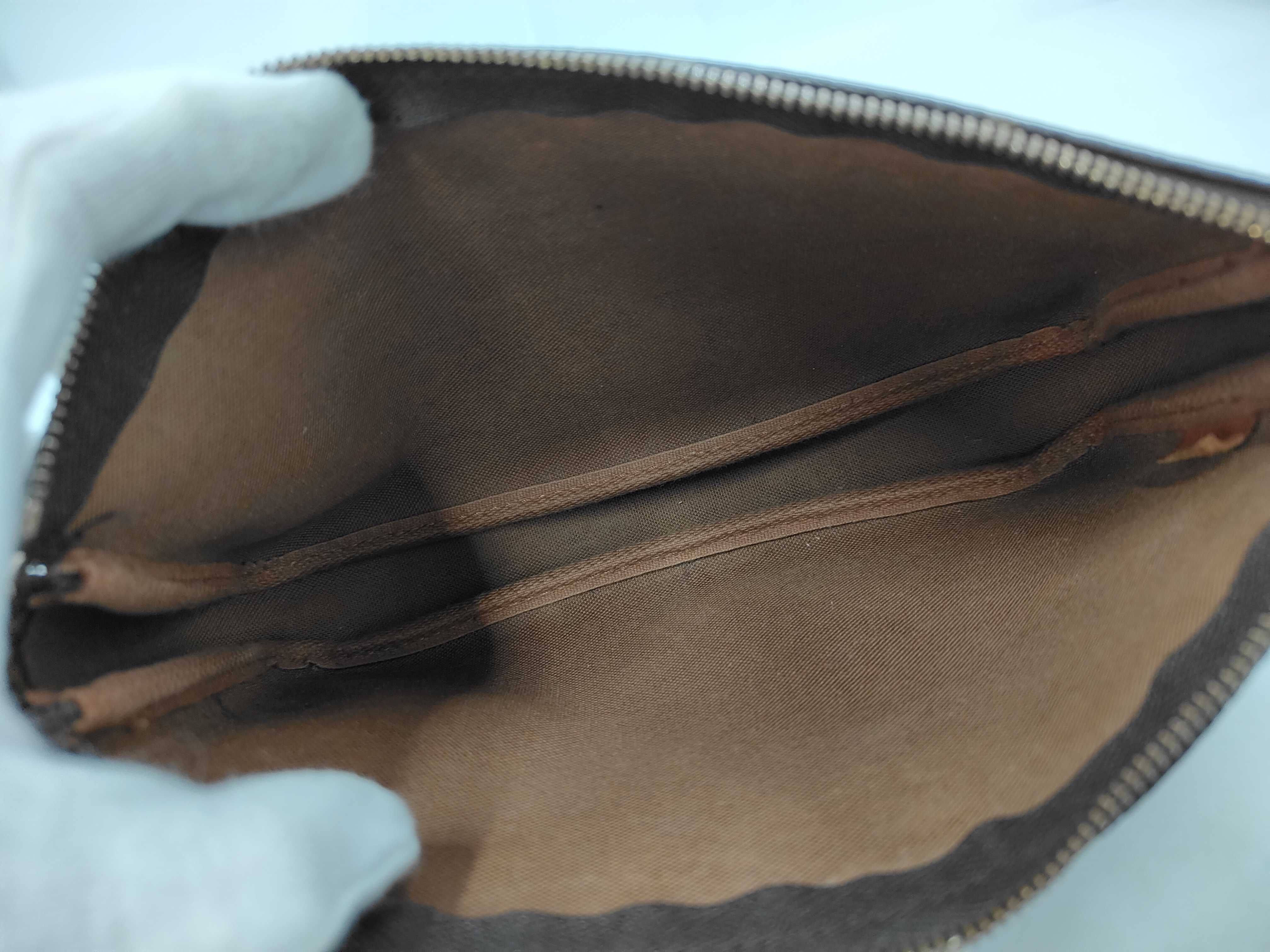 Monogram Accessoires AR0999 Shoulder Bag — view 8