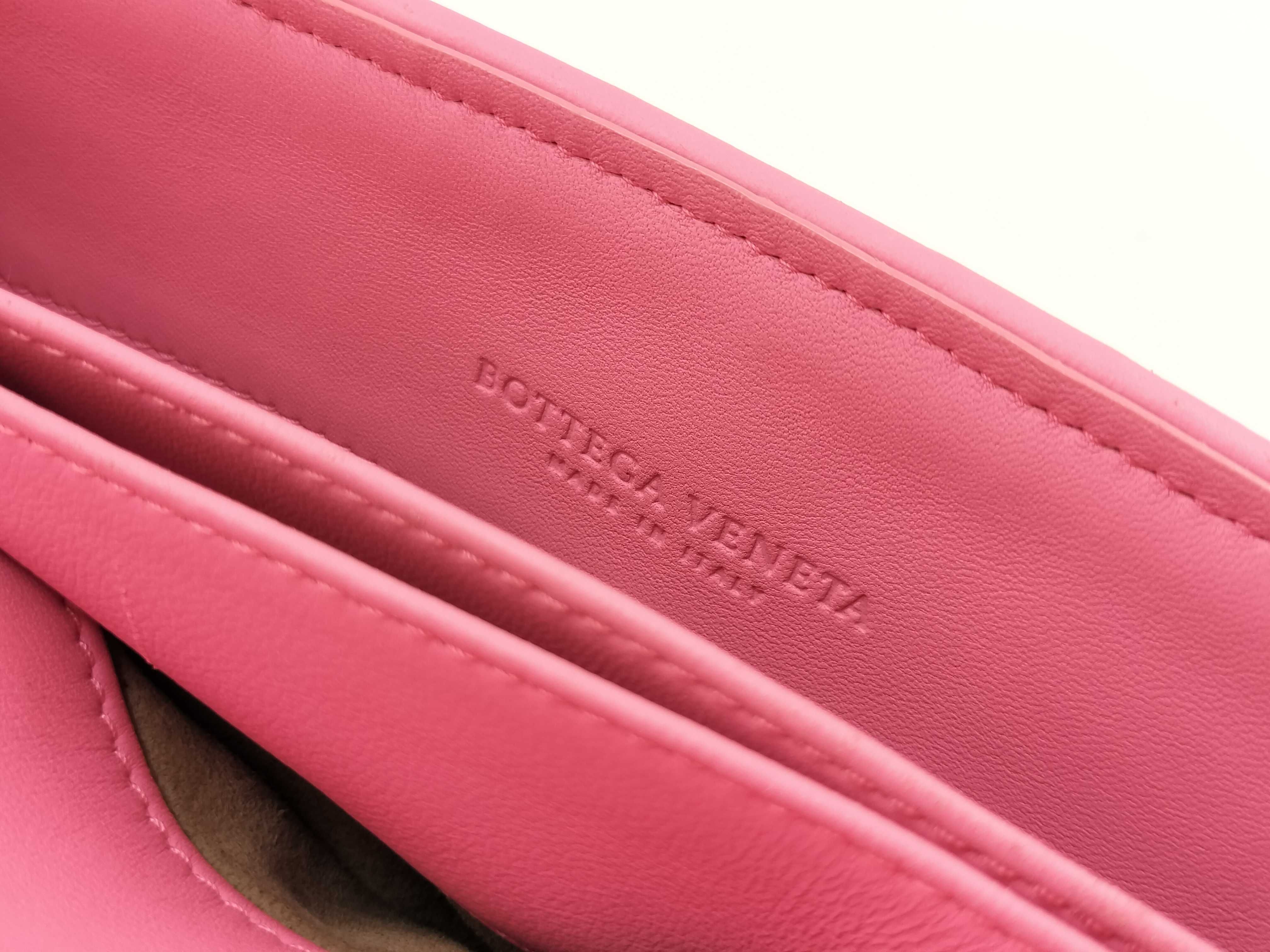 Intrecciato Pink Shoulder Bag with Mirror — view 14