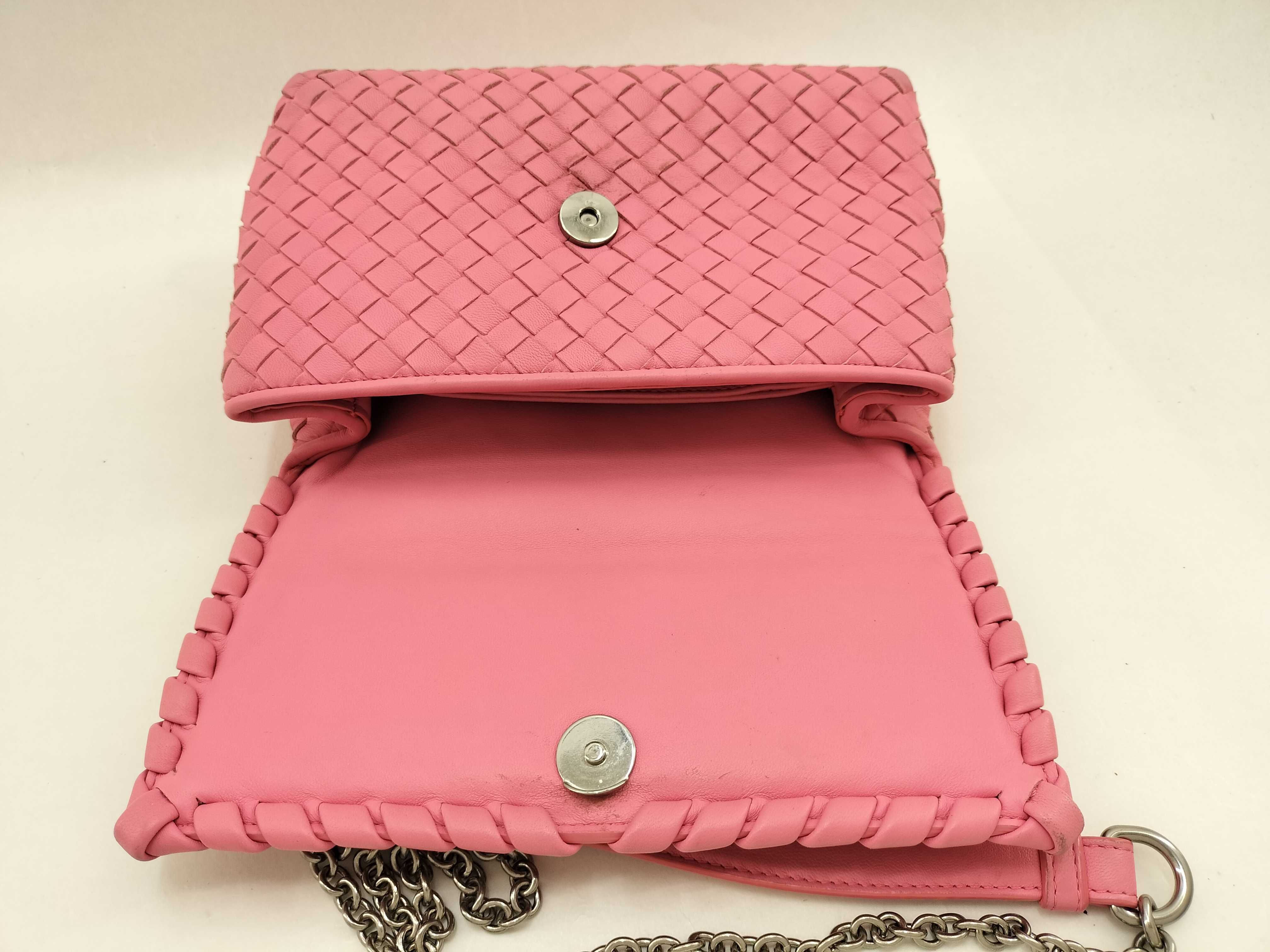 Intrecciato Pink Shoulder Bag with Mirror — view 9