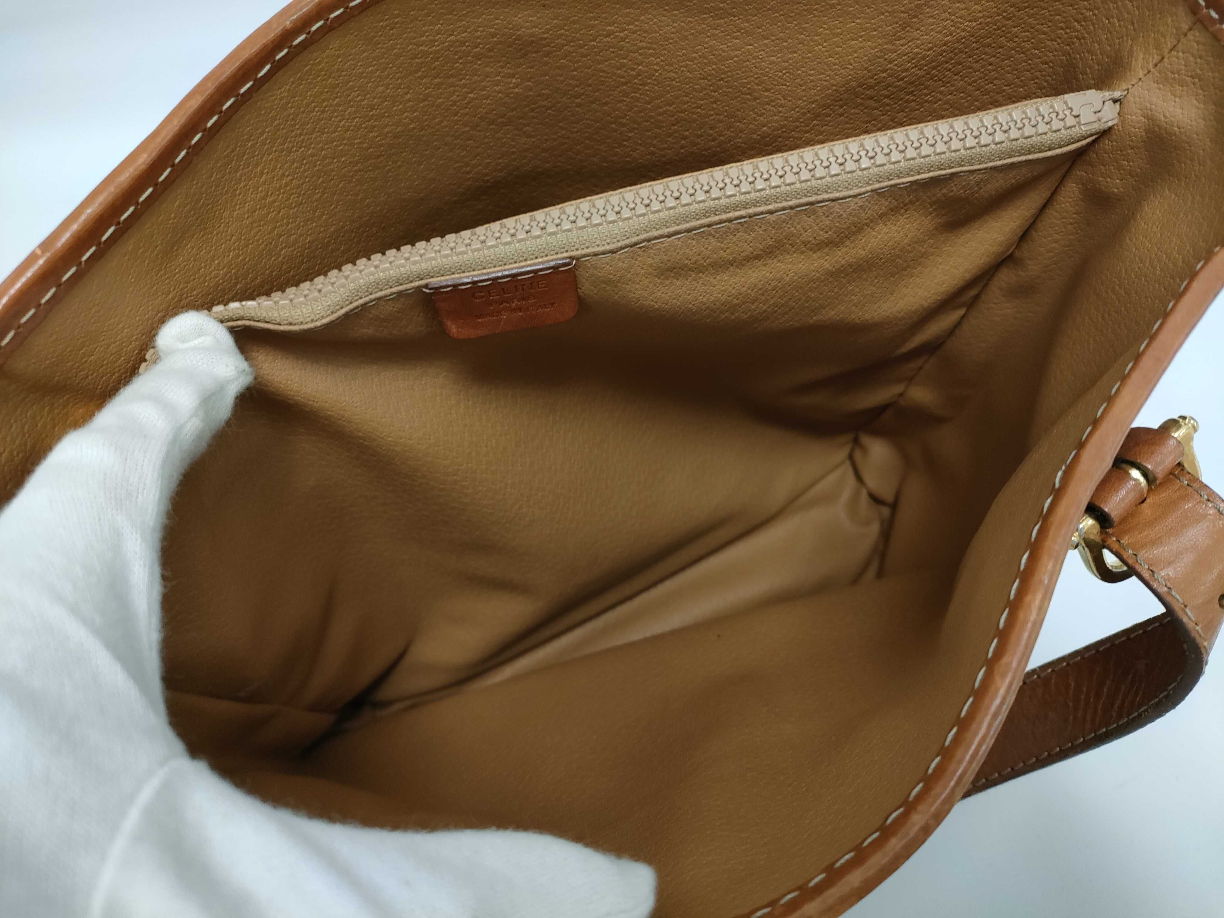 Handbag / PVC Handbag — view 11