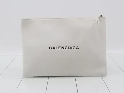 Shopping Clip M Leather Clutch Bag 485110