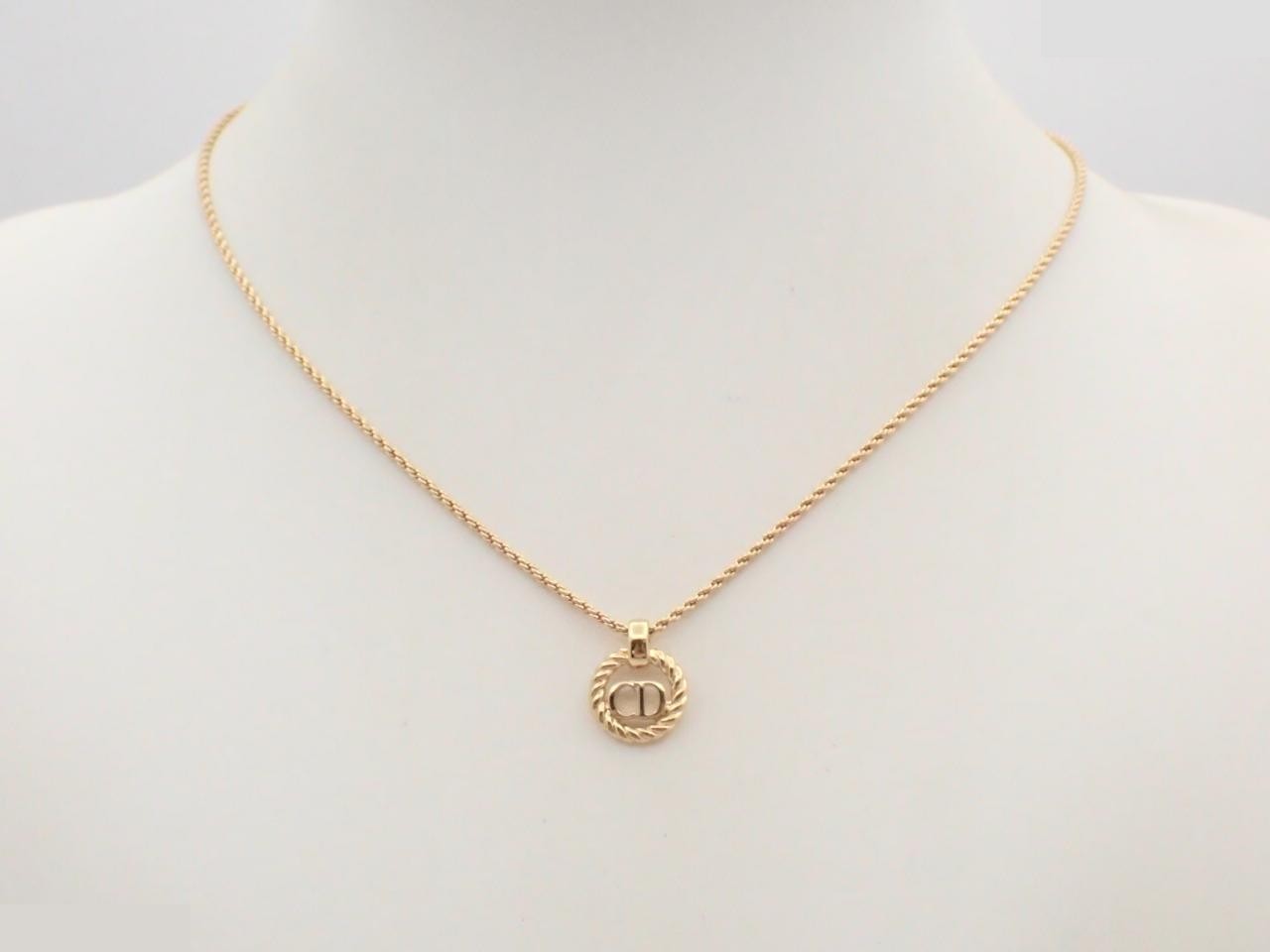 Other lines: Precious metals, necklaces, pendants, chain approximately 43cm — view 3