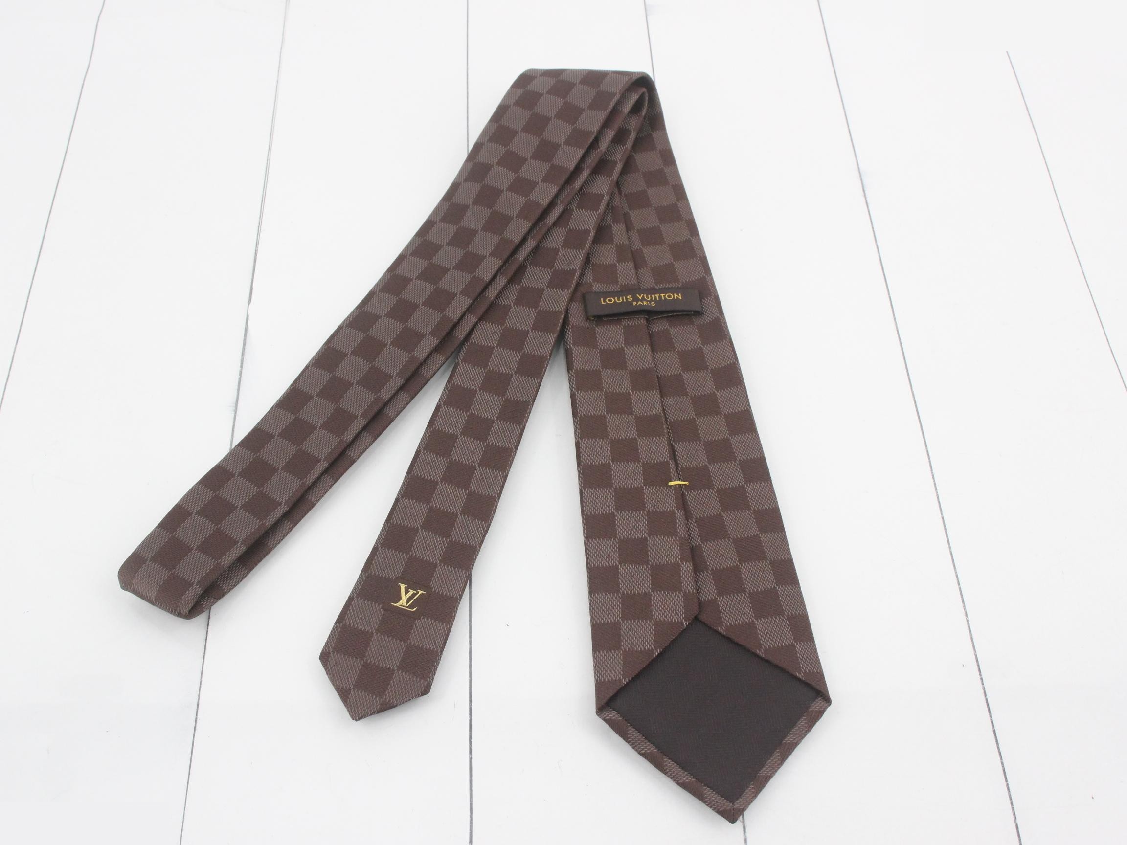 Silk tie — view 2