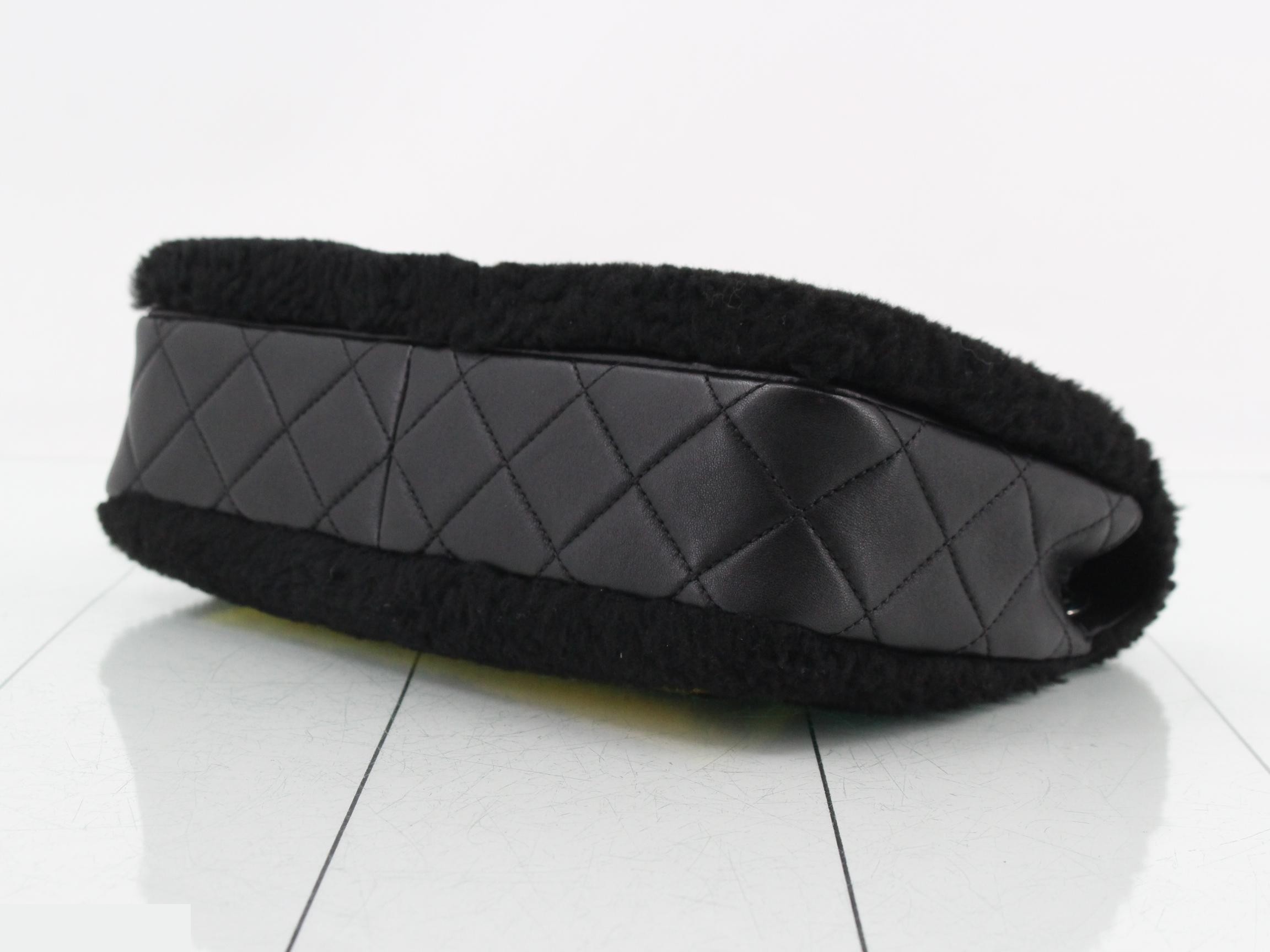 Matelassé No. 5 Chain Shoulder Bag (20s series) — view 6