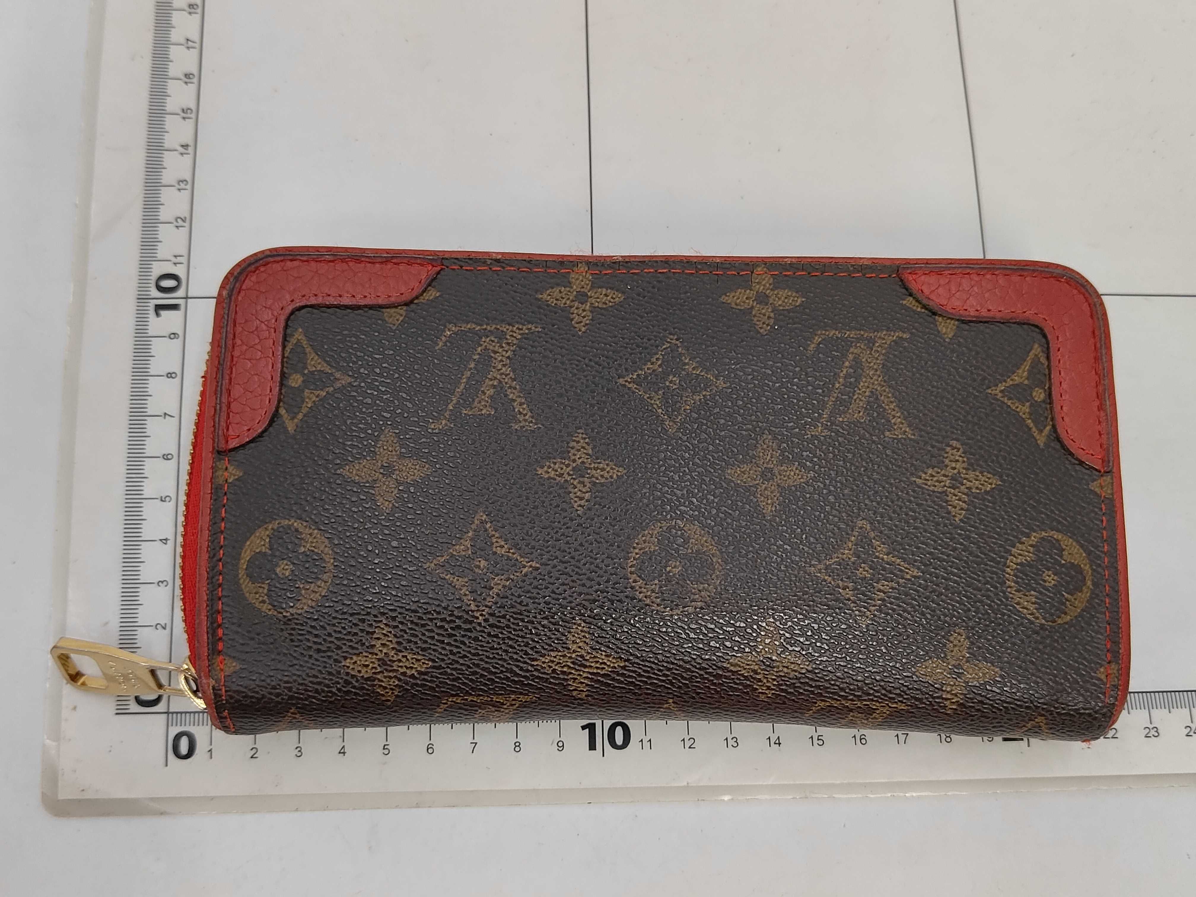 Monogram Louis Vuitton Monogram Zippy Wallet Retiro Cerise MI2117 Wallet — view 2