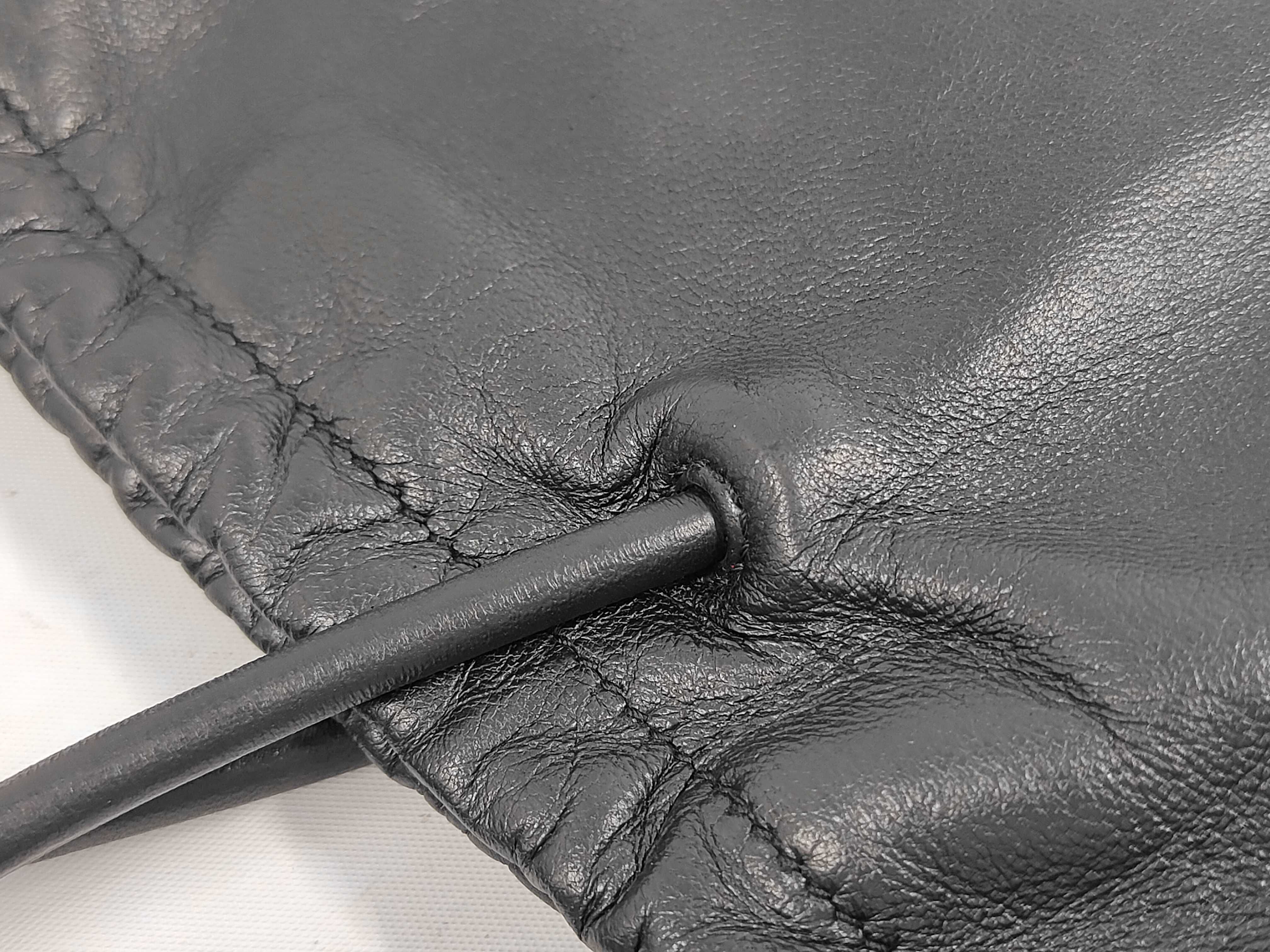 (Tom Ford era) Leather Fringe Shoulder Bag/Handbag, Black, Serial Number — view 6