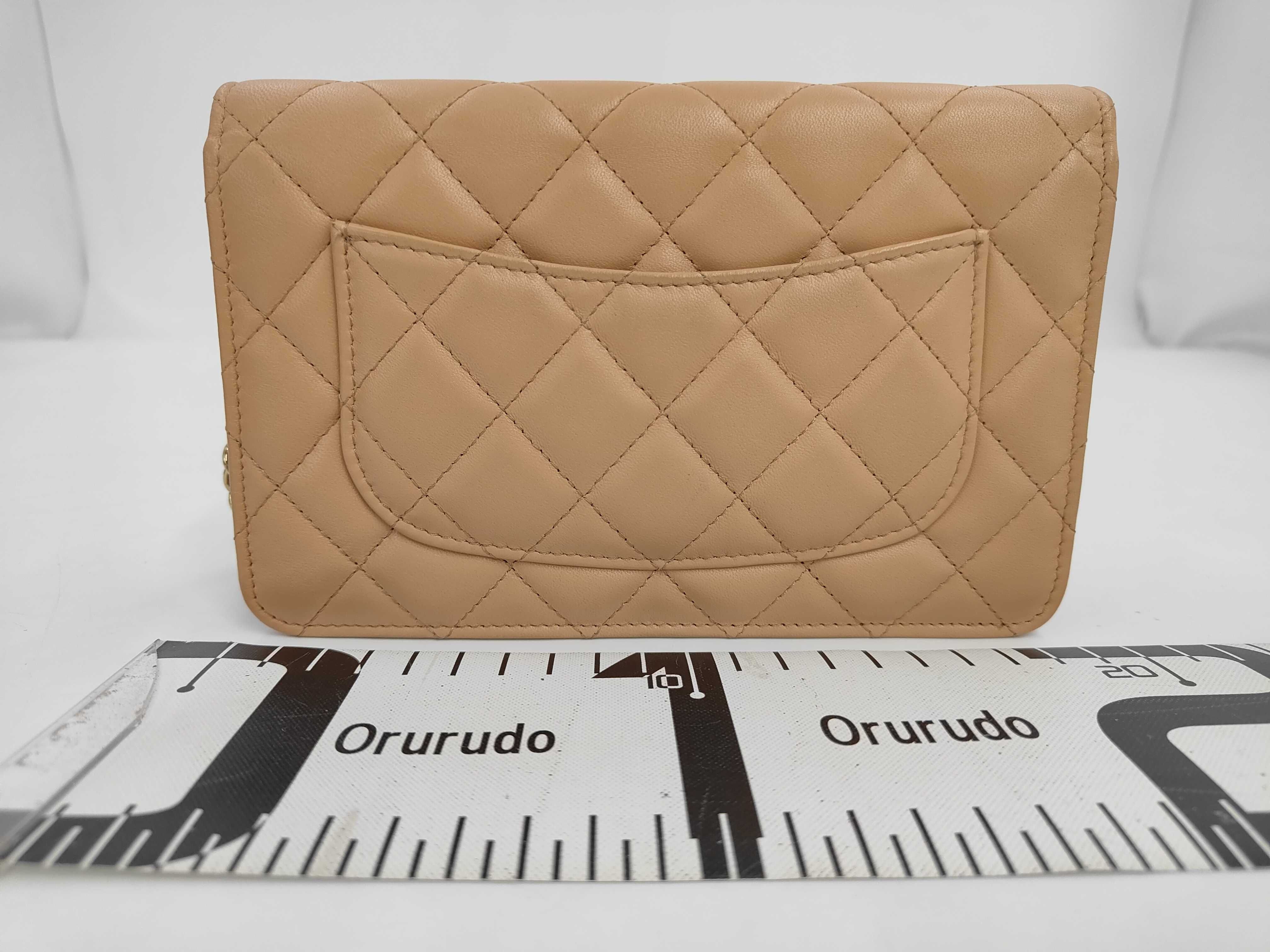 Matelassé Chain Wallet, Beige Lambskin, Gold Hardware, Shoulder Bag — view 2