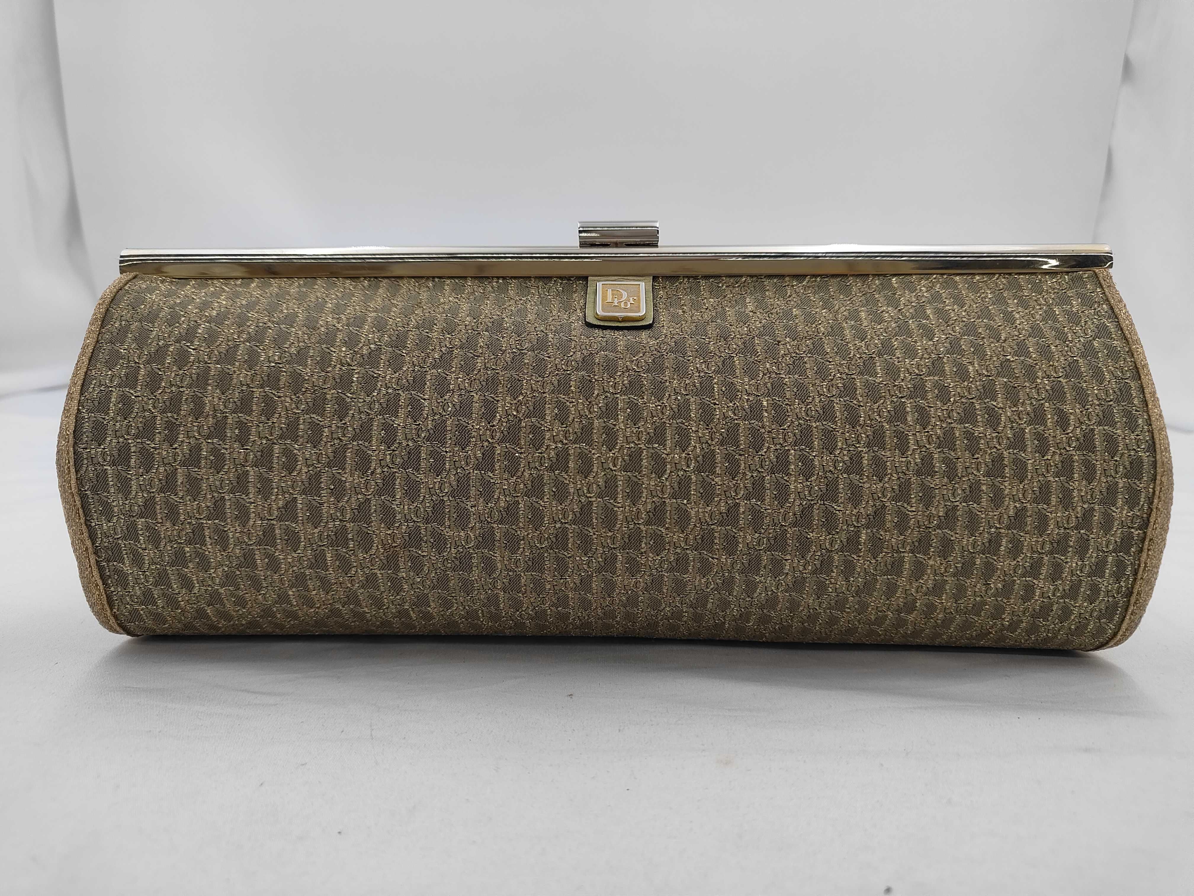 clutch bag