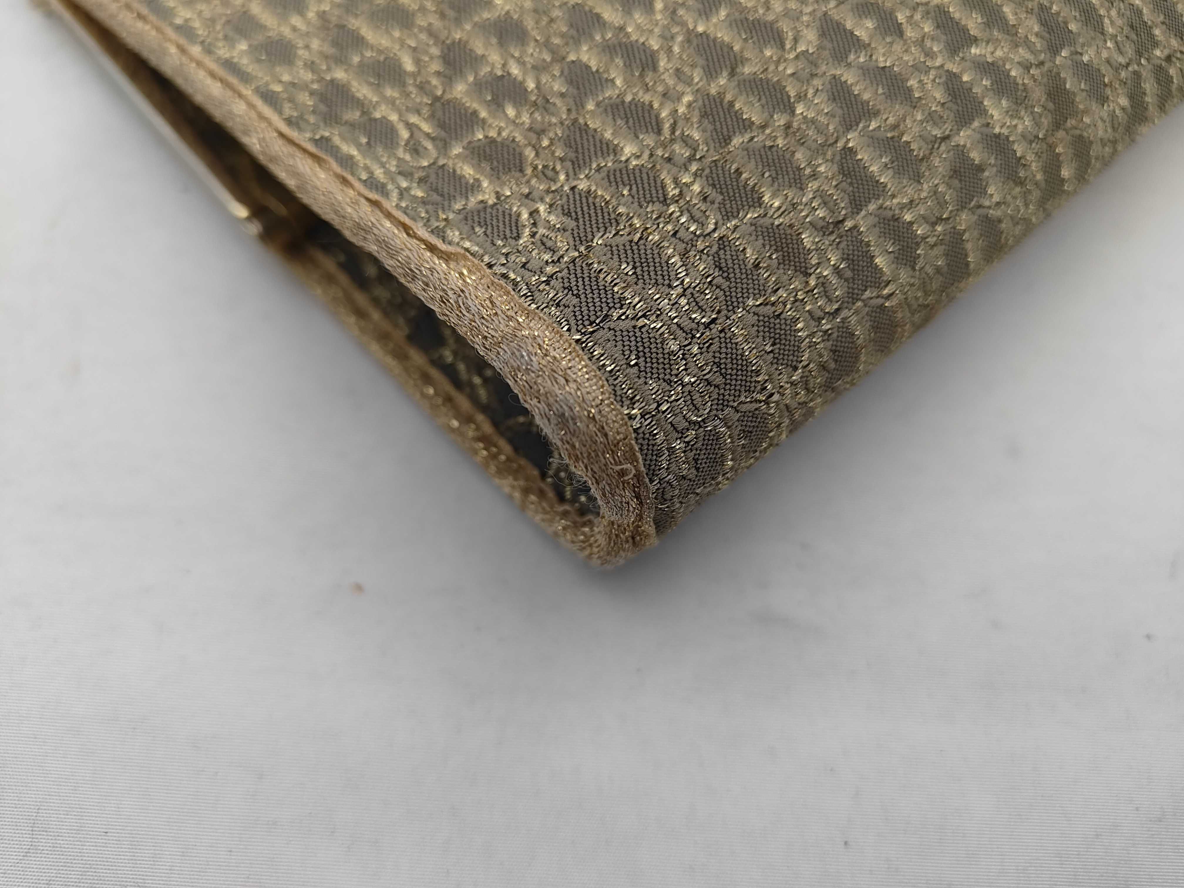 clutch bag — view 3