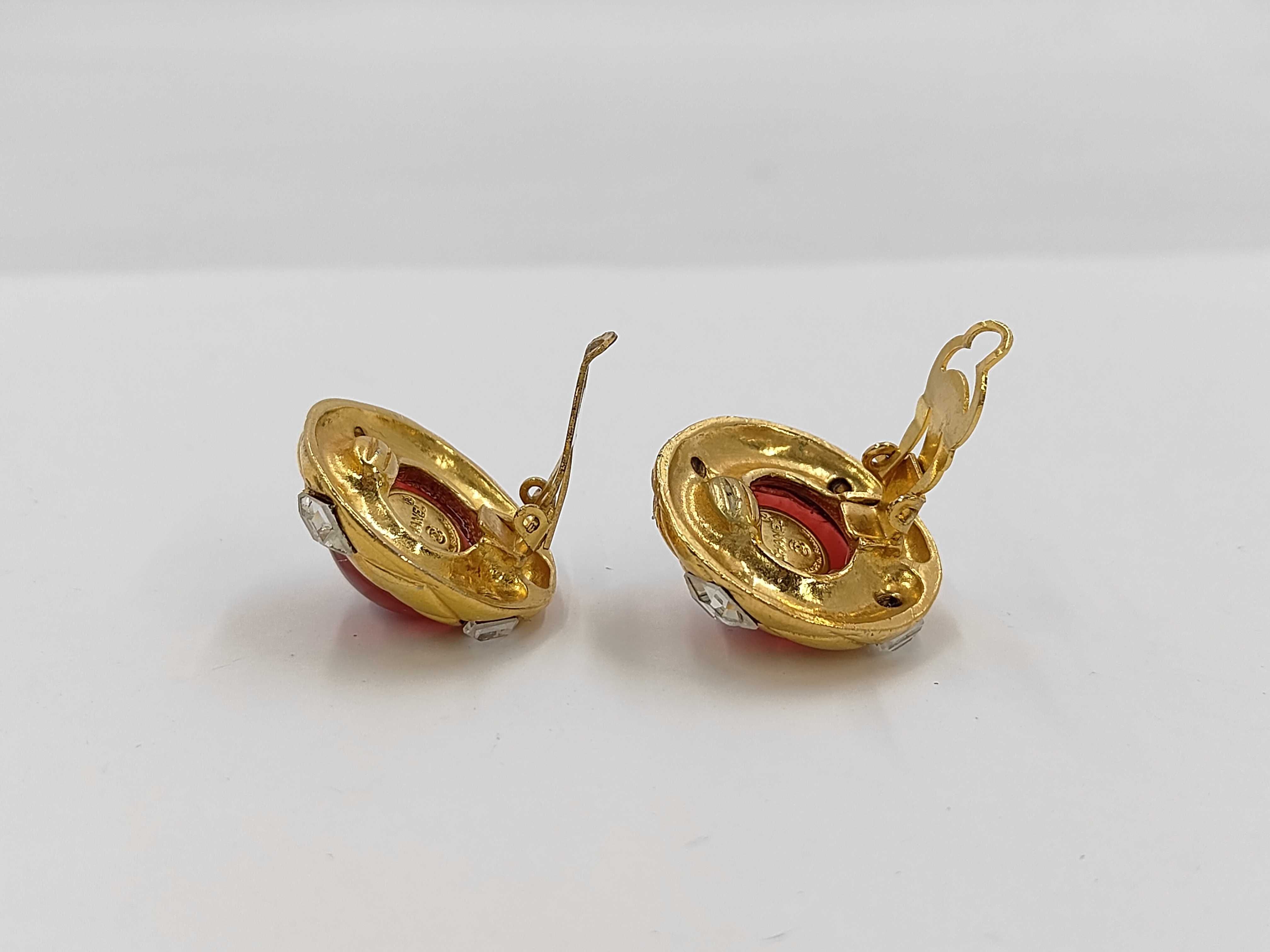 brand jewelry earrings with red stones. — view 2