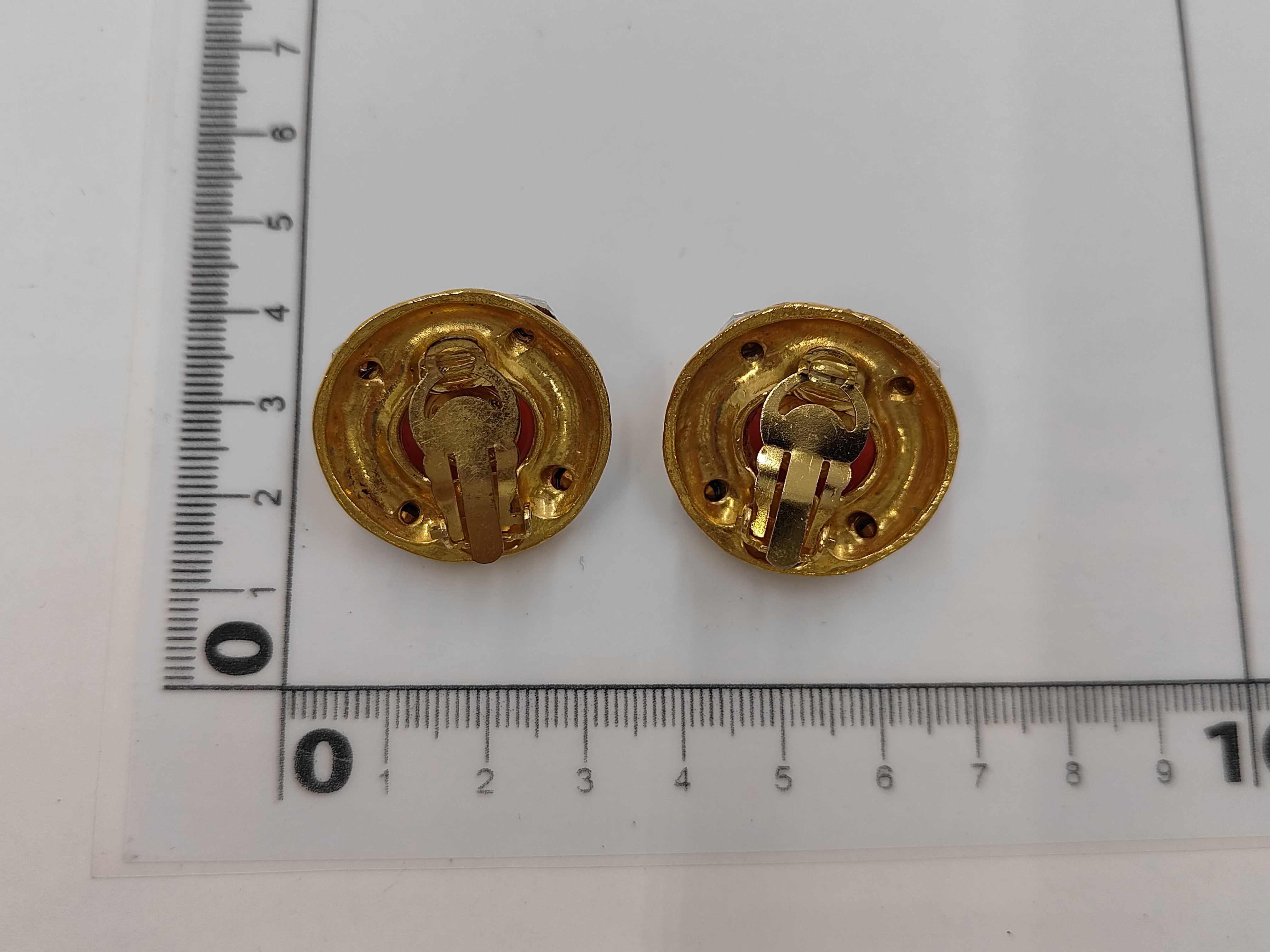 brand jewelry earrings with red stones. — view 5