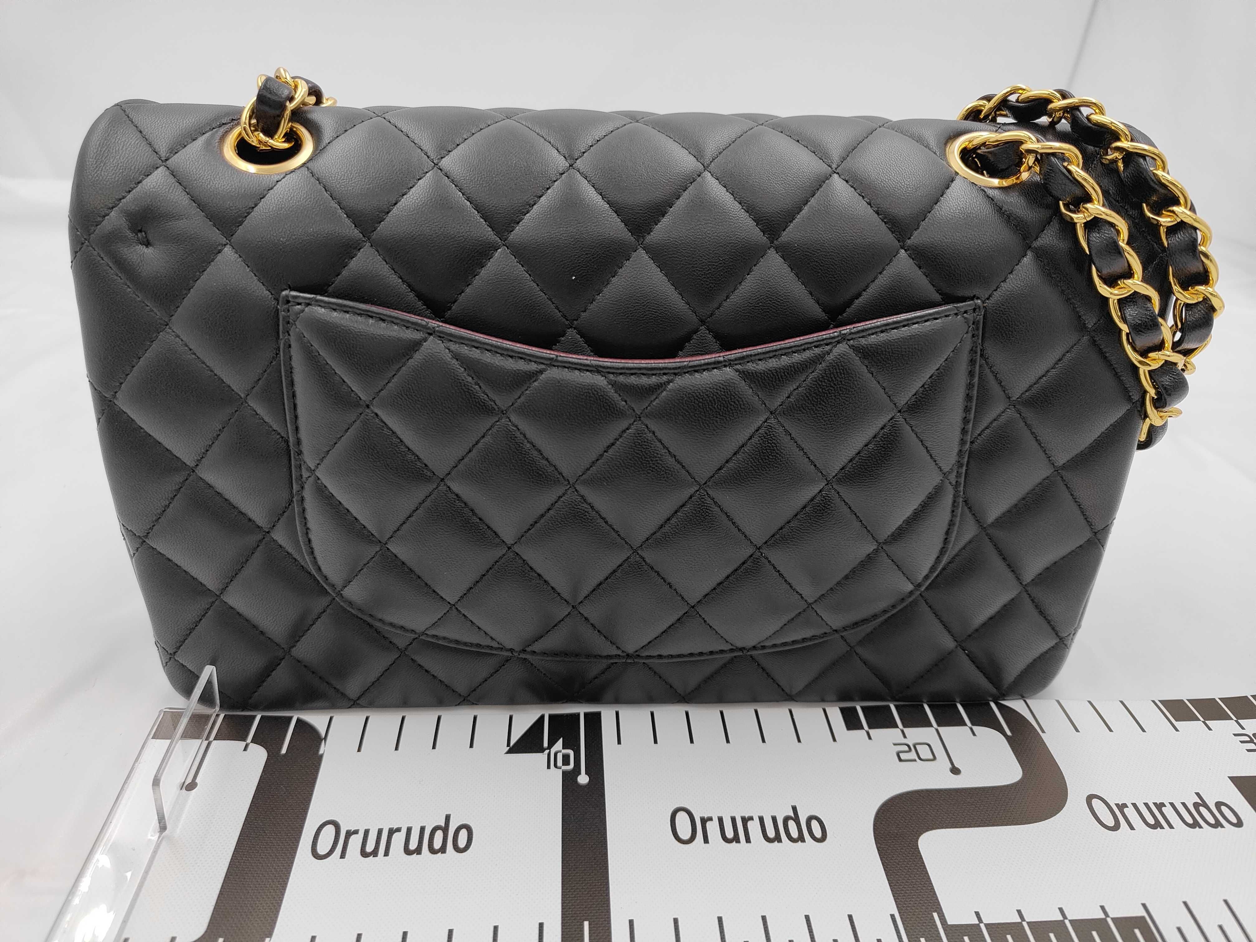 Matelassé 25 Double Flap Lambskin Black Chain Shoulder Bag — view 2