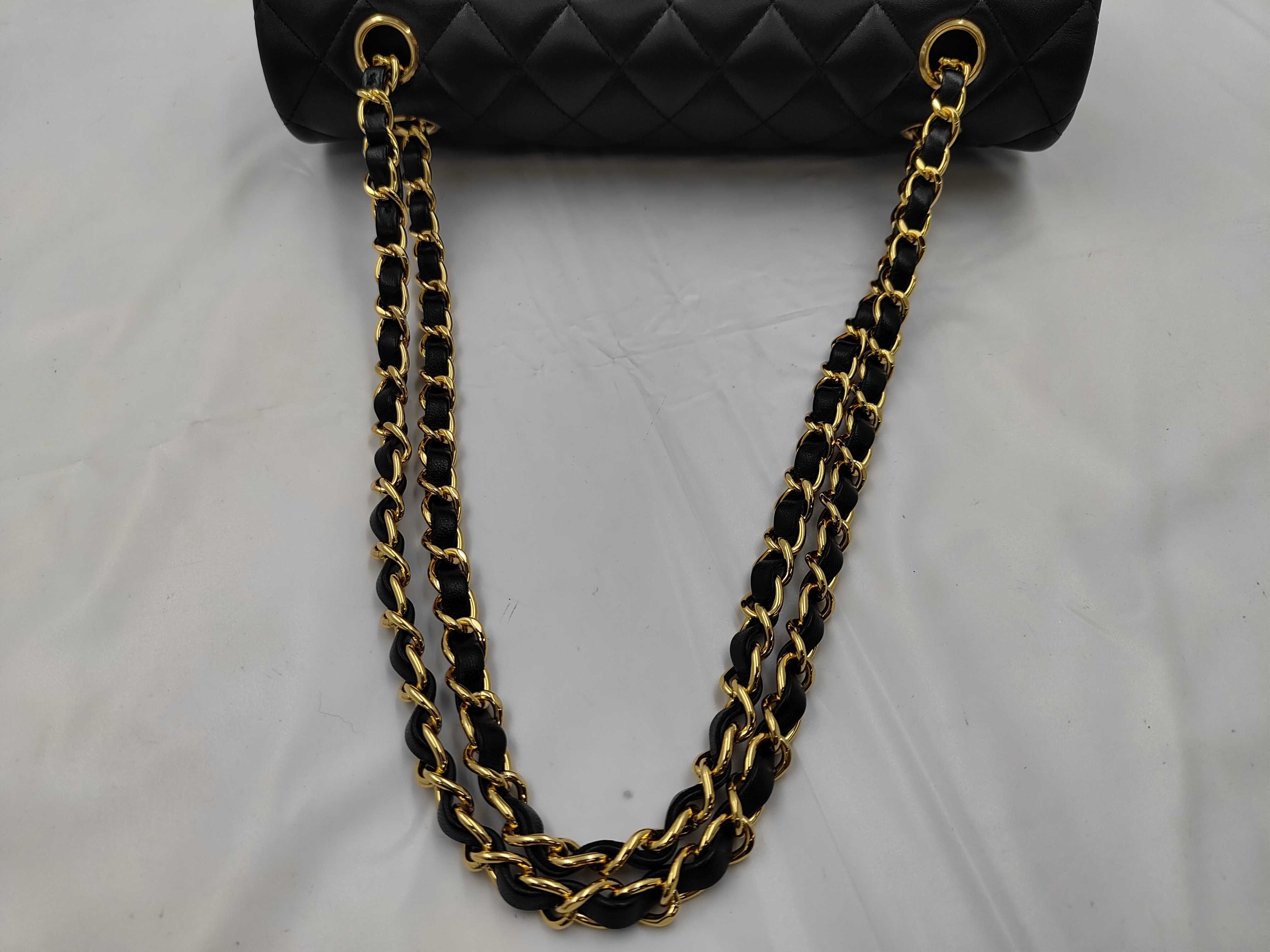 Matelassé 25 Double Flap Lambskin Black Chain Shoulder Bag — view 3