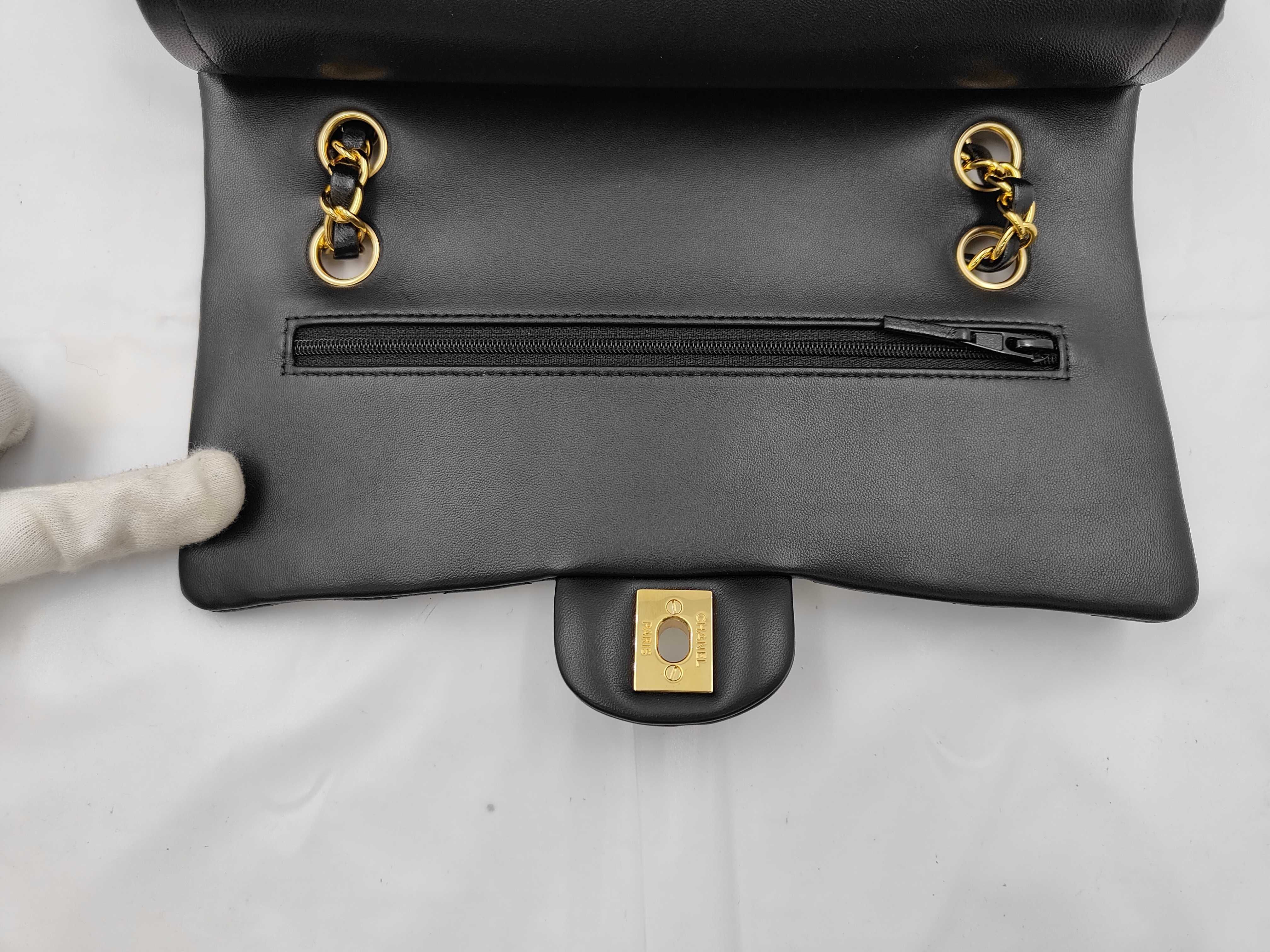 Matelassé 25 Double Flap Lambskin Black Chain Shoulder Bag — view 7