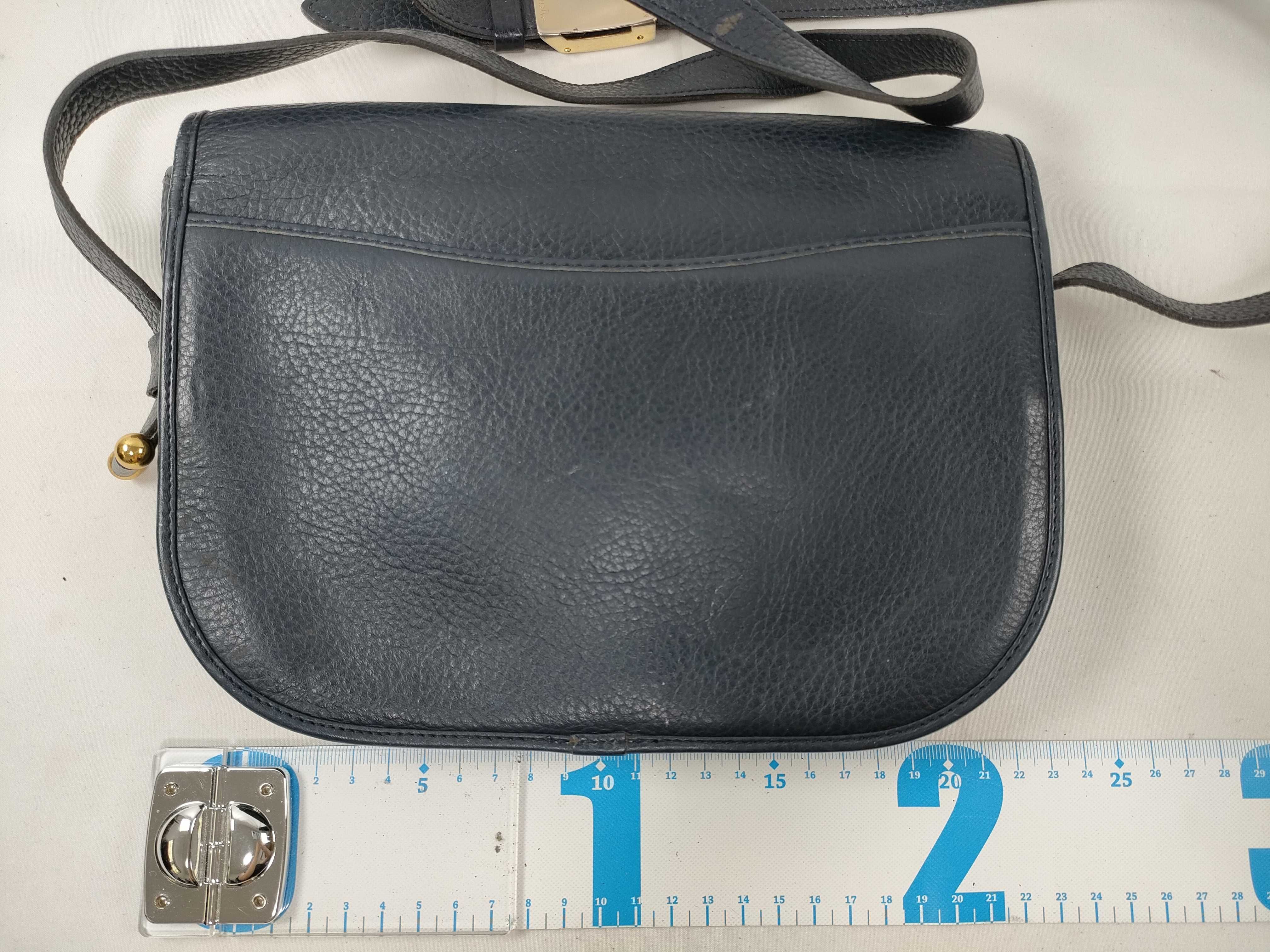 logo leather shoulder bag — view 2