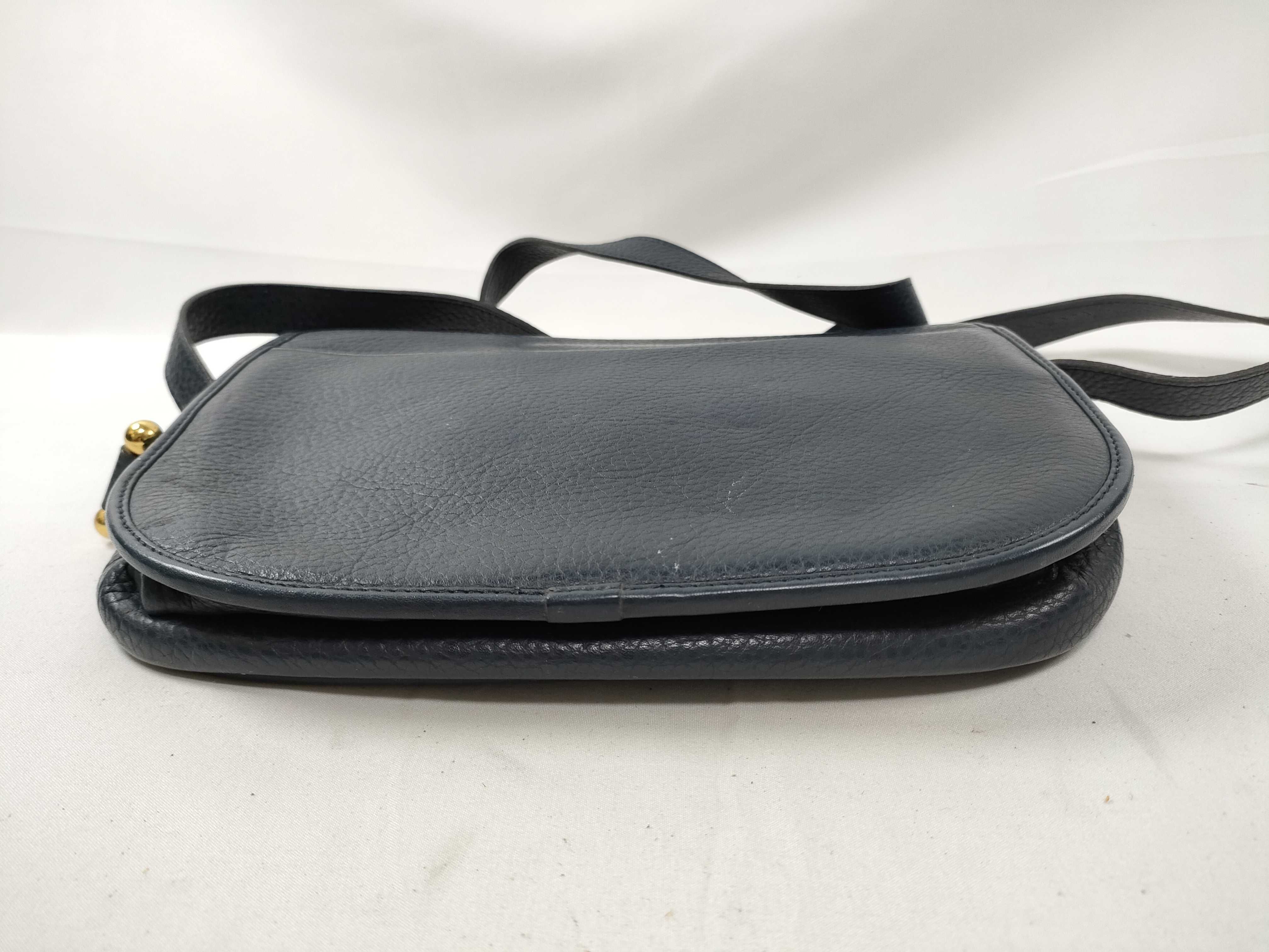 logo leather shoulder bag — view 3