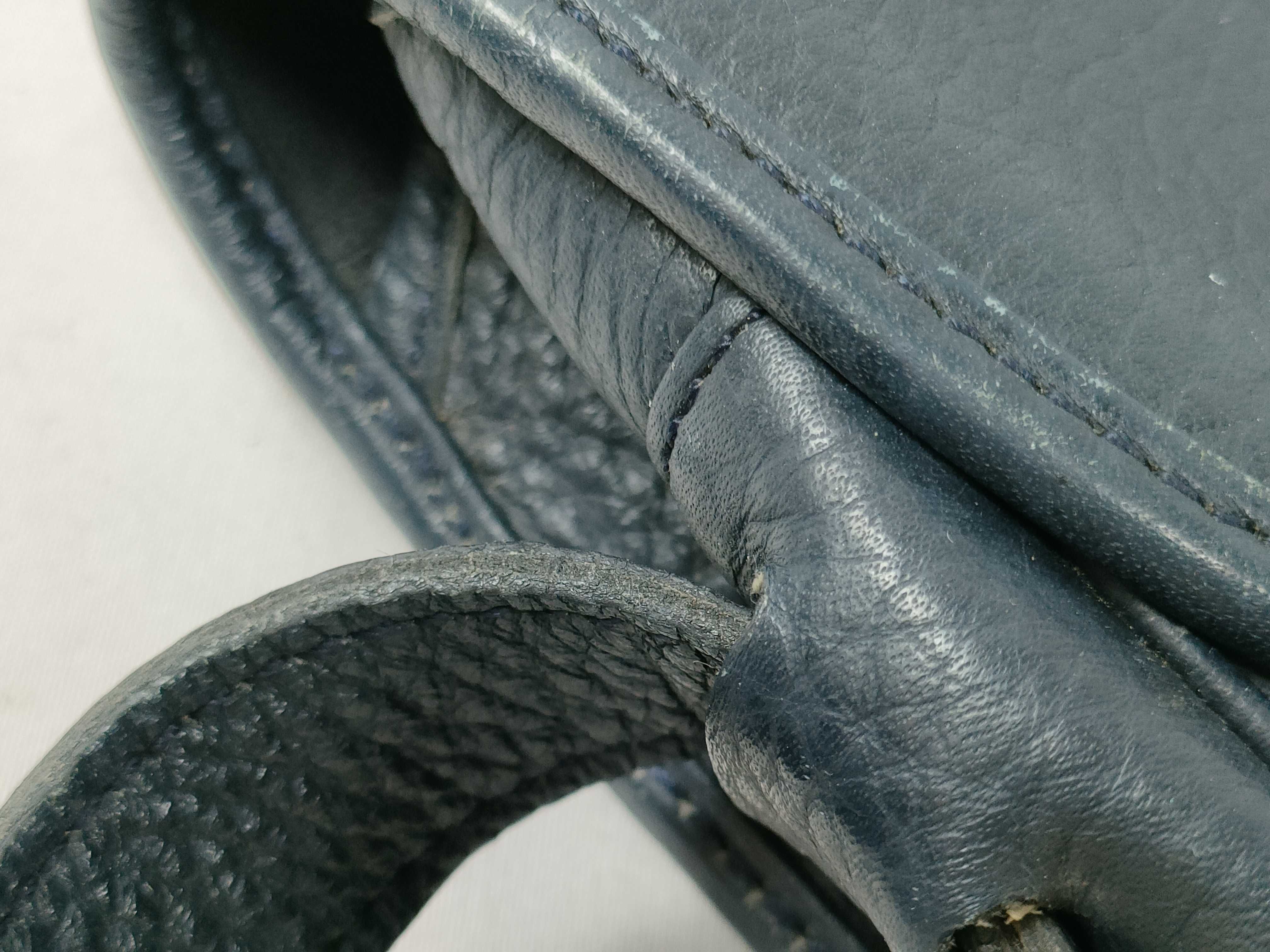 logo leather shoulder bag — view 7