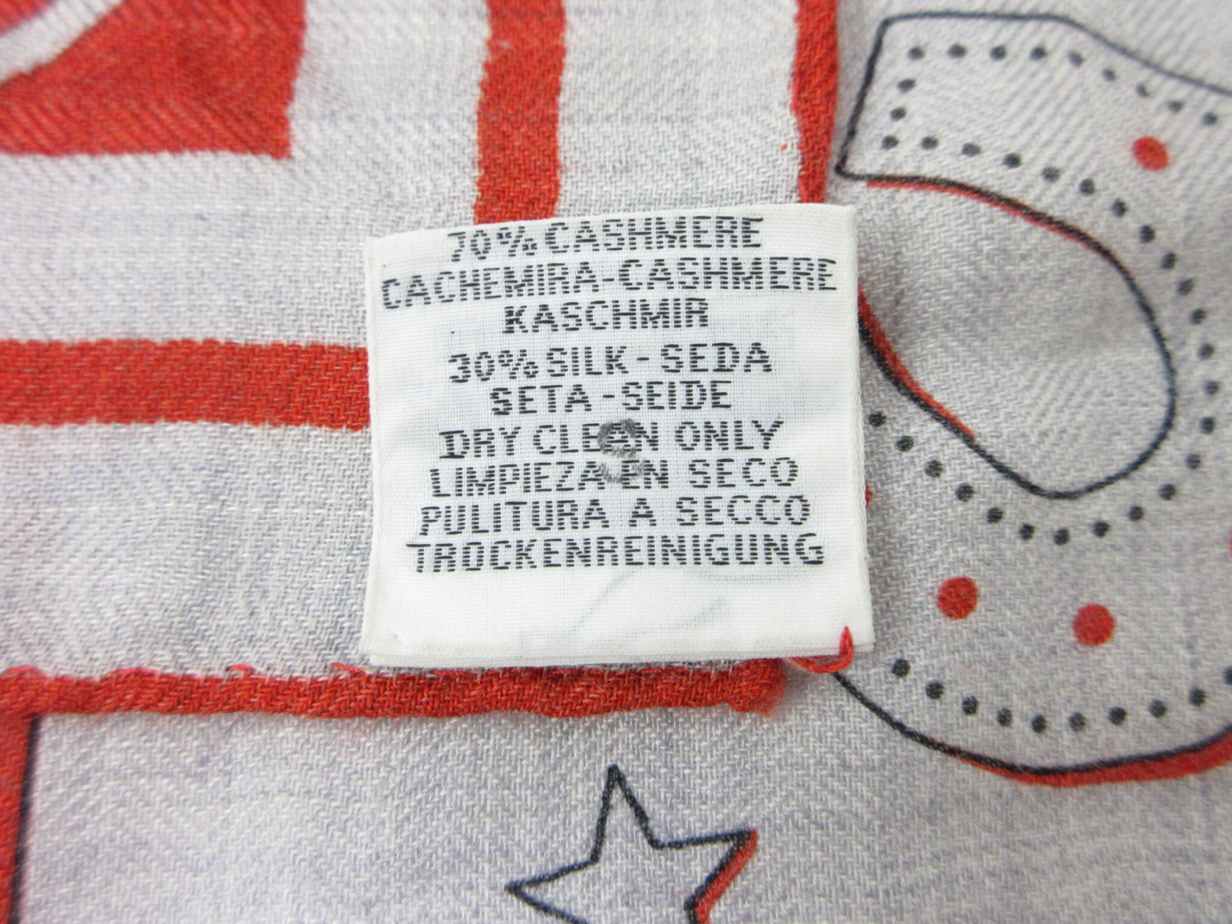 scarf, Carre 140, Carre Geant, "Morning Walk," bandana, 70% cashmere / 30% silk, other accessories. — view 15