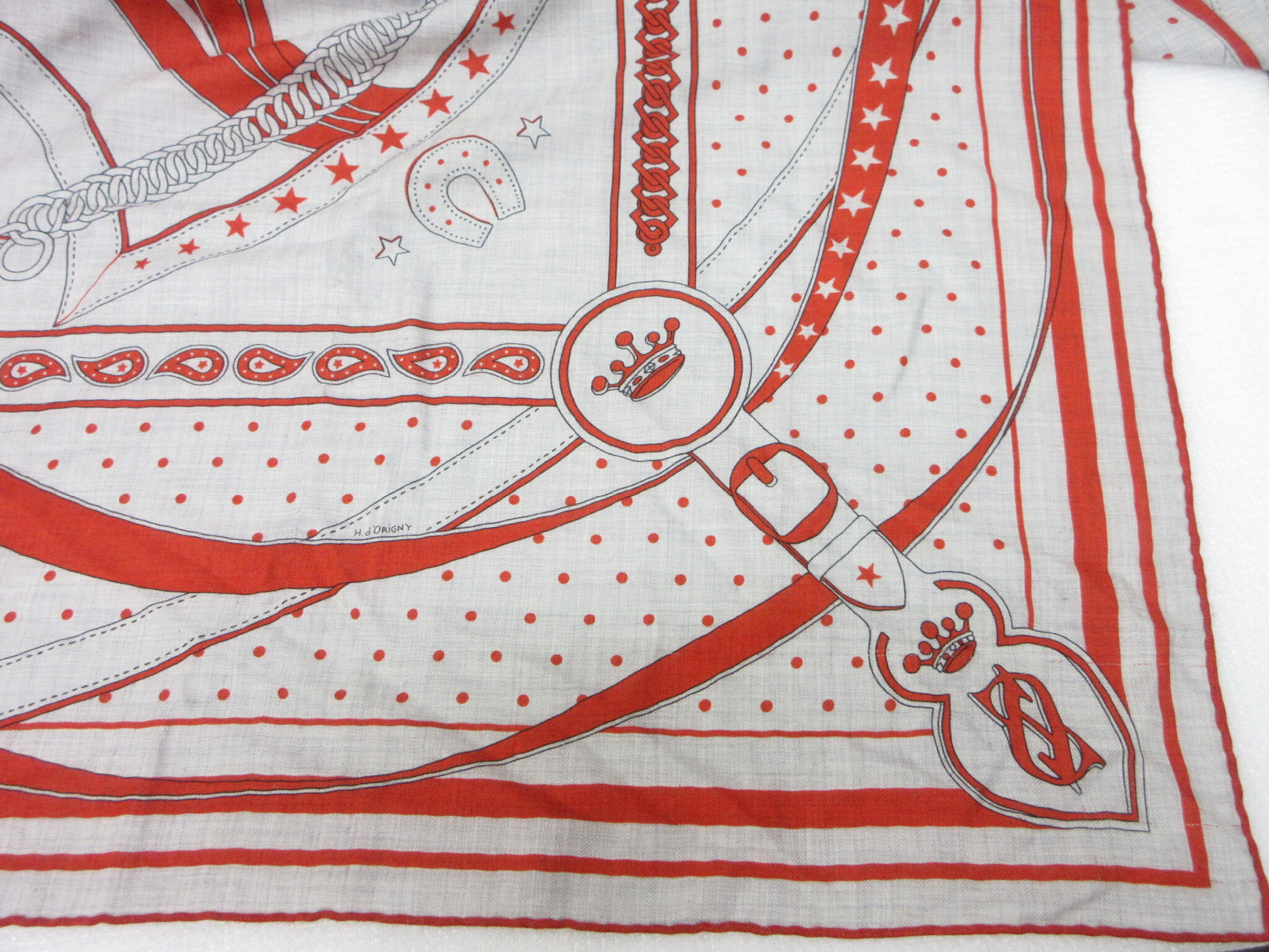 scarf, Carre 140, Carre Geant, "Morning Walk," bandana, 70% cashmere / 30% silk, other accessories. — view 4