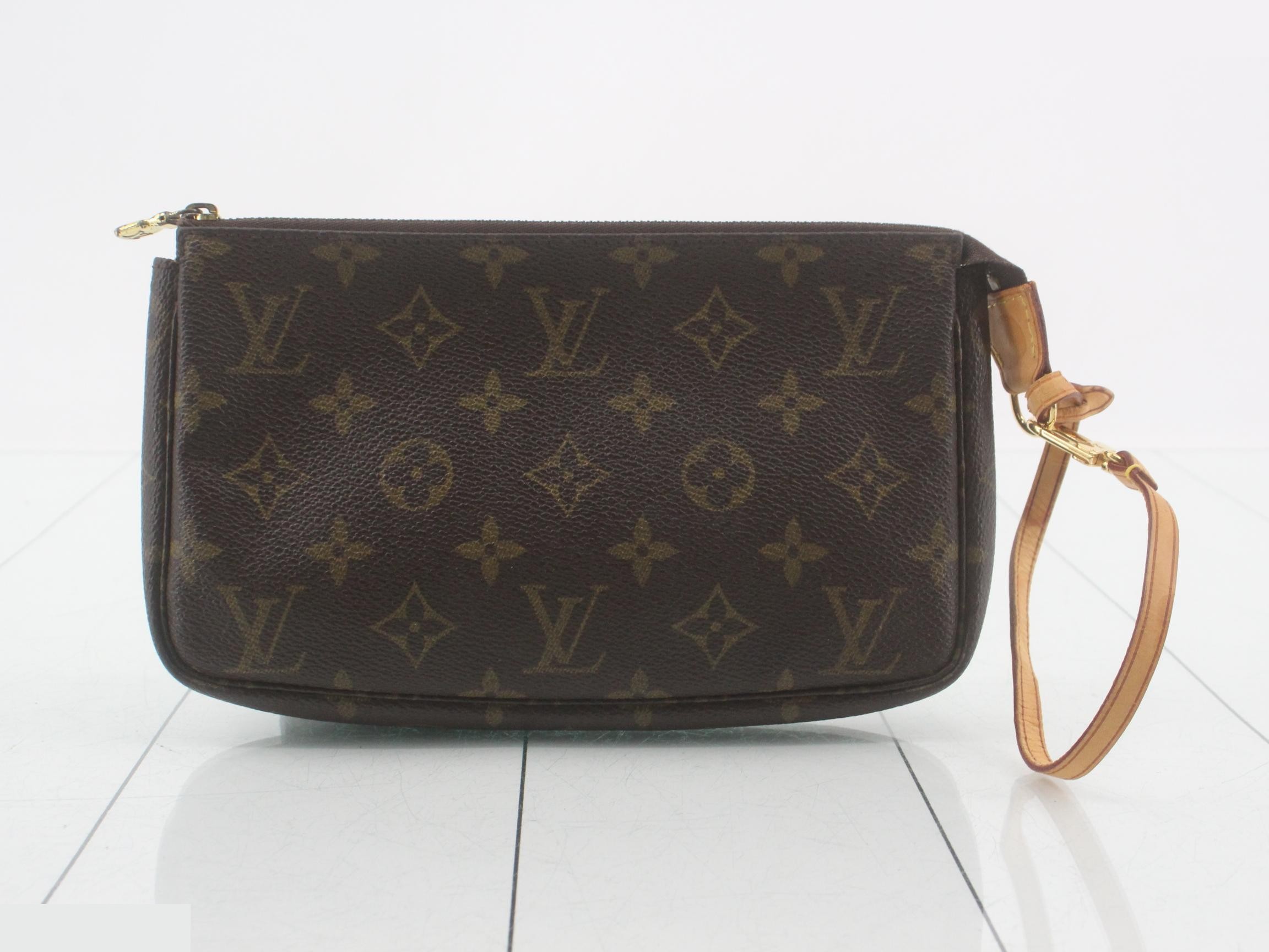 Pochette Accessoires (old model)