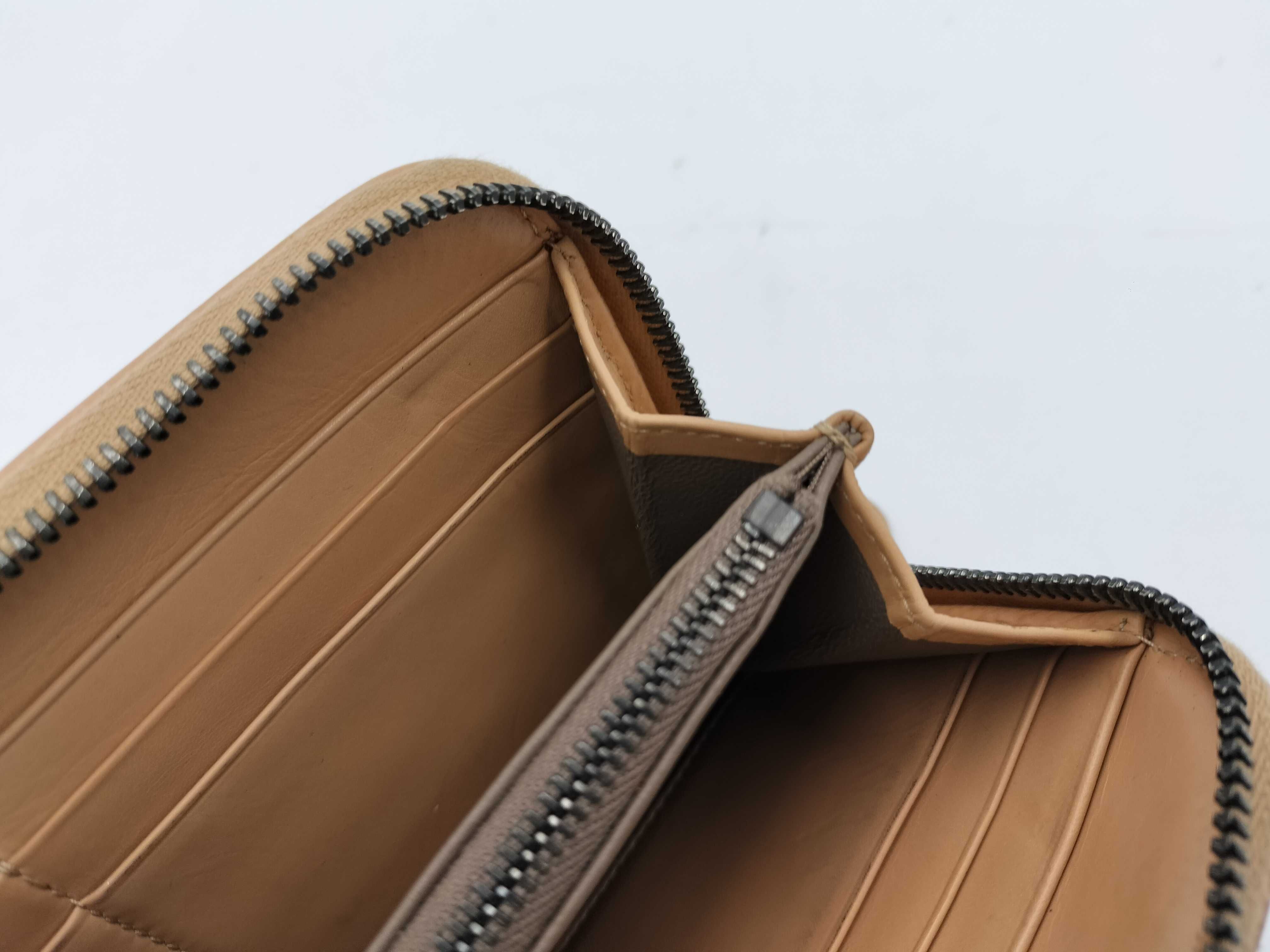 Intrecciato Round Zipper Long Wallet — view 11