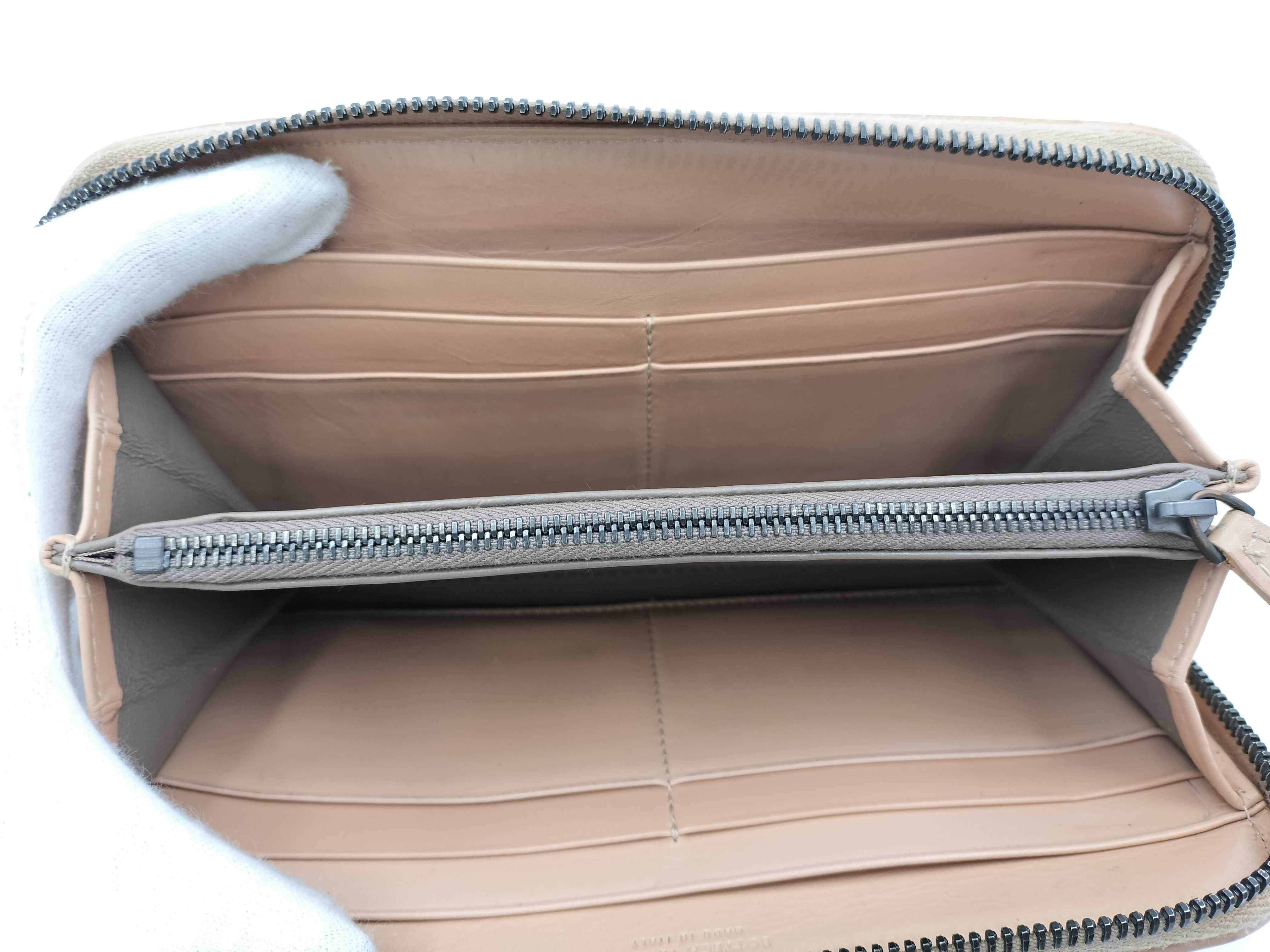 Intrecciato Round Zipper Long Wallet — view 8