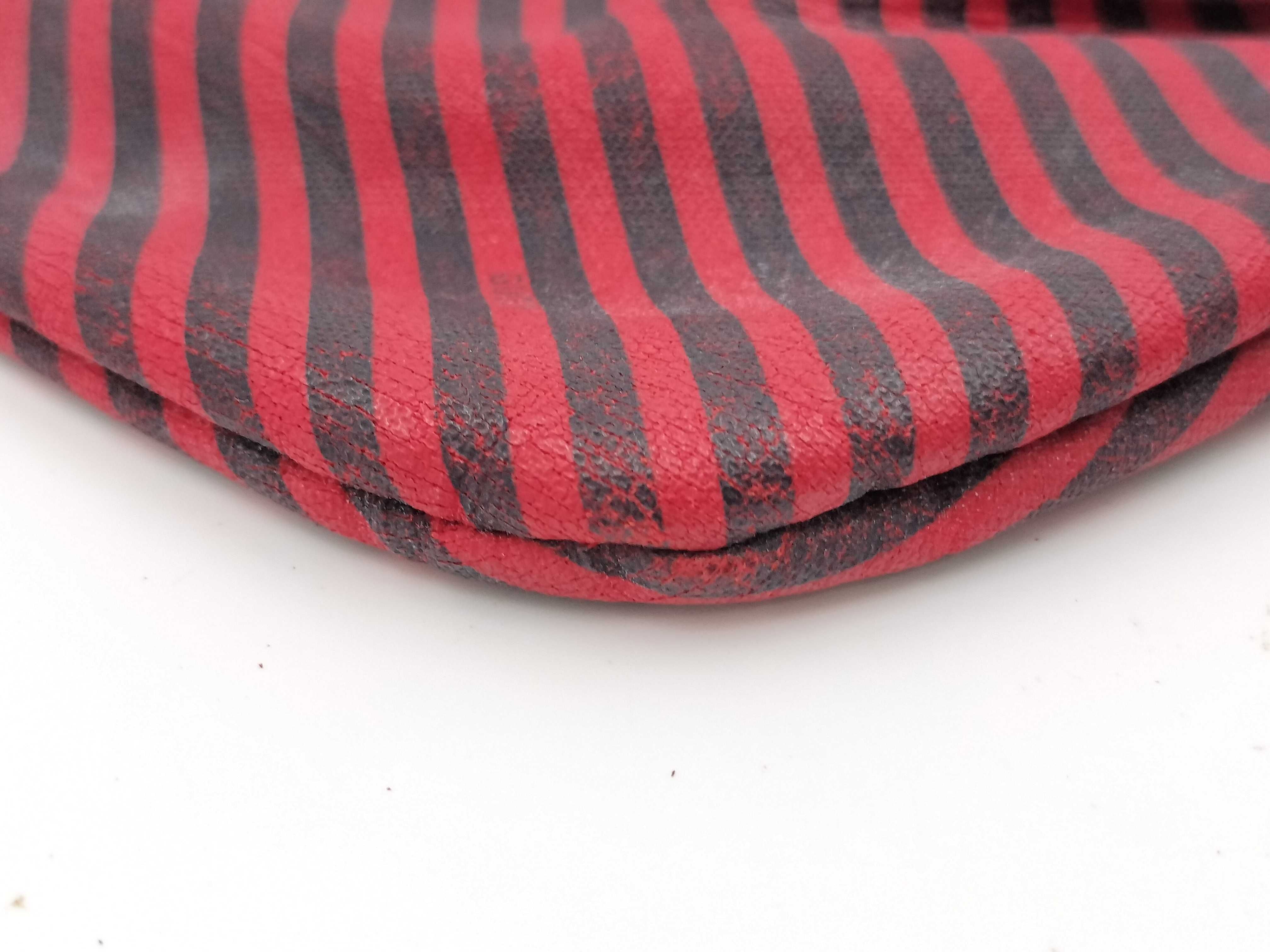 Old Gucci Vintage Pouch — view 3