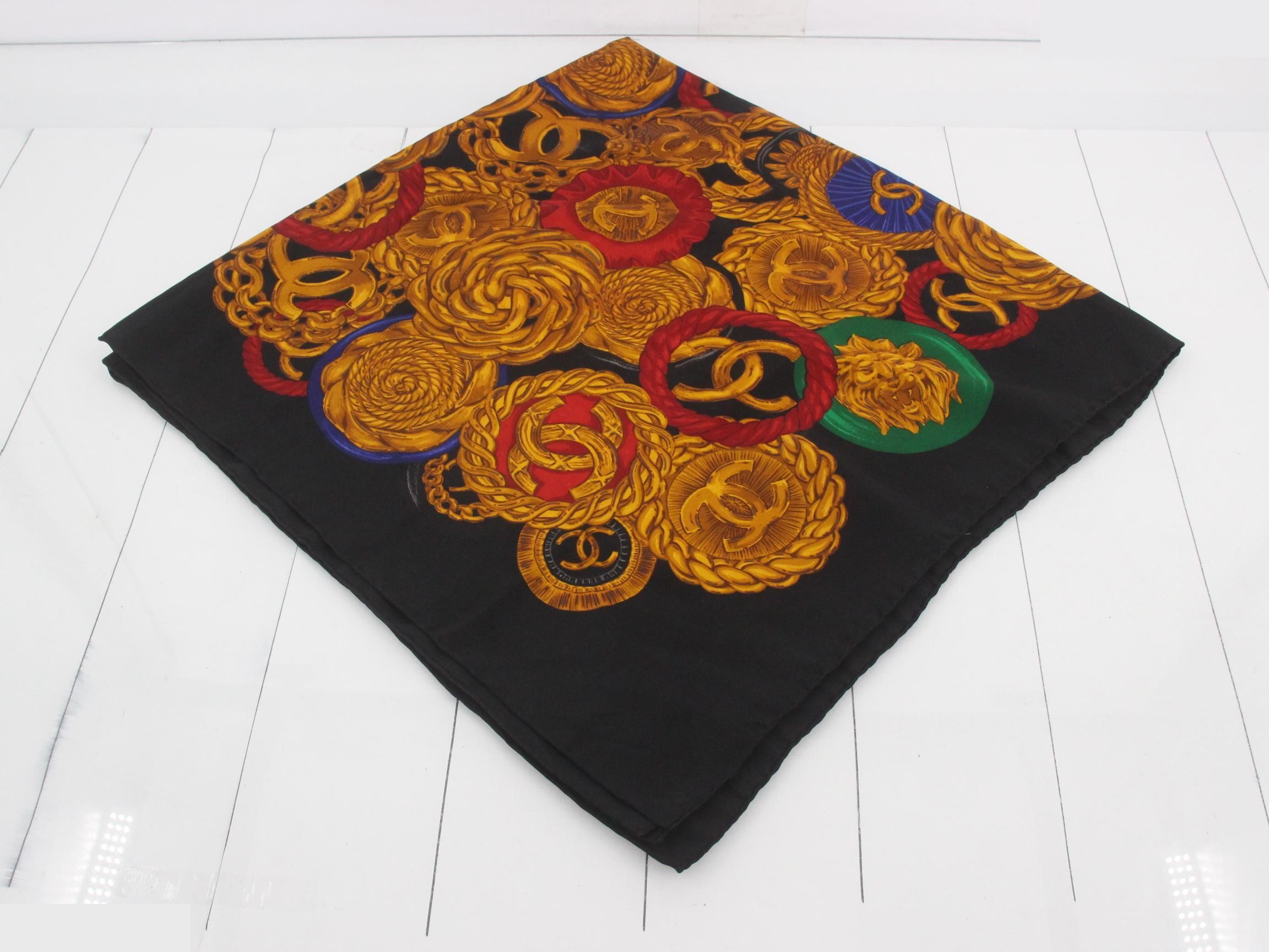 scarf — view 2
