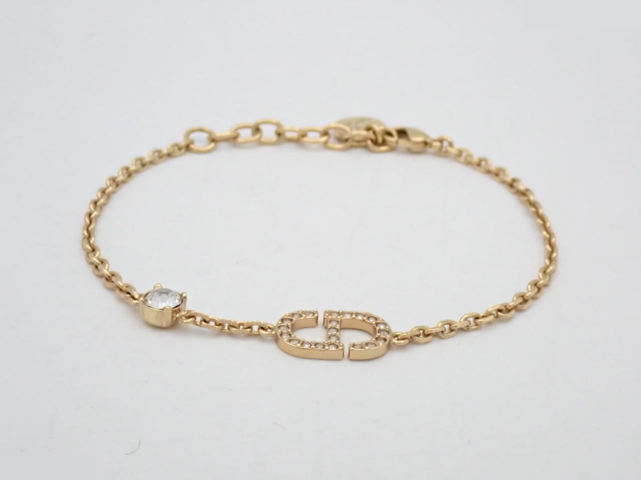 Other lines: Precious metals, bracelets, bangles (metal)