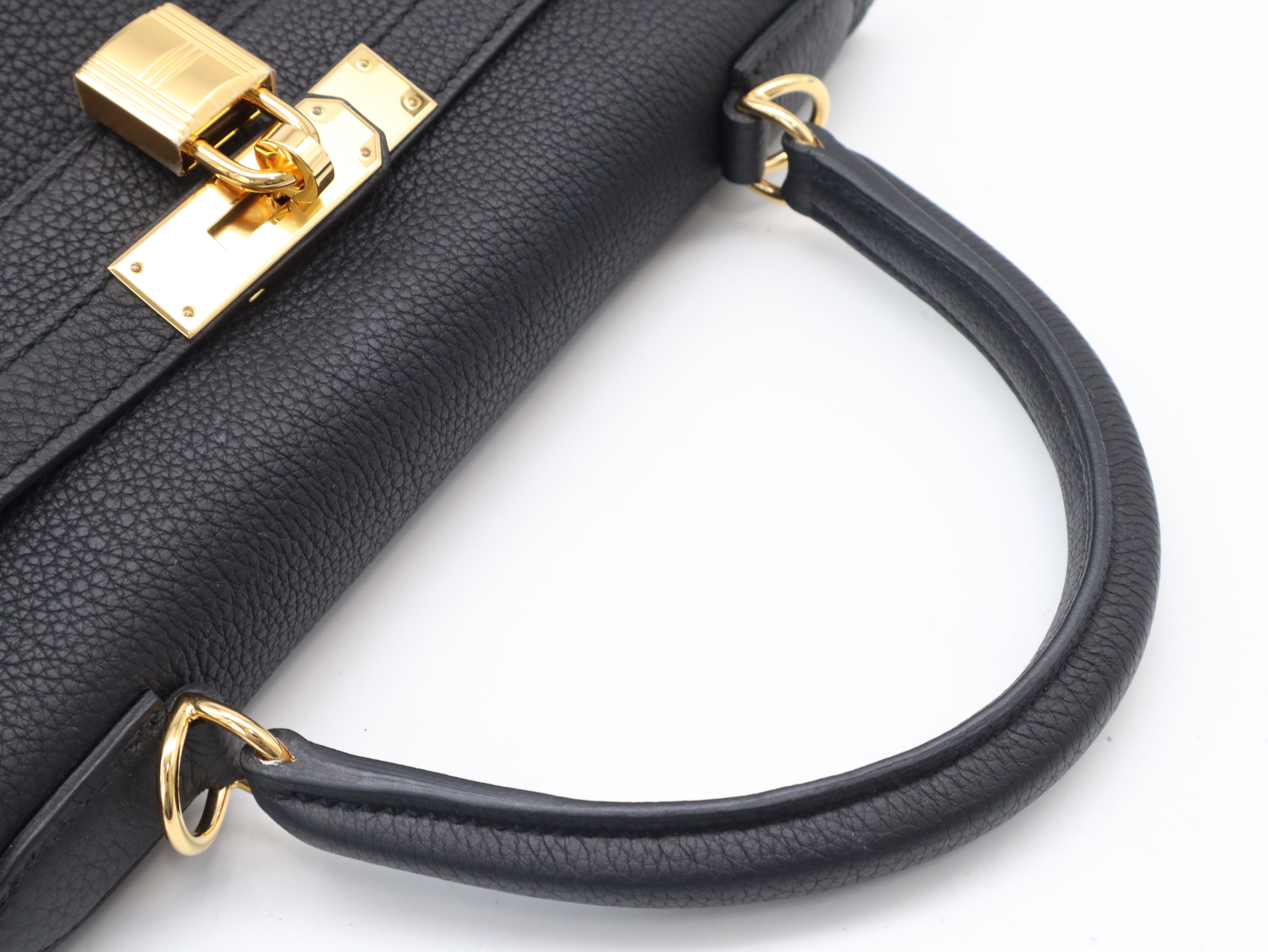 Kelly 32 Handbag, D stamp, Calf Leather, Noir (black), Gold Hardware, Includes Shoulder Strap, Clochette, Padlock, 2 Keys, Box, and Dust Bag. — view 6
