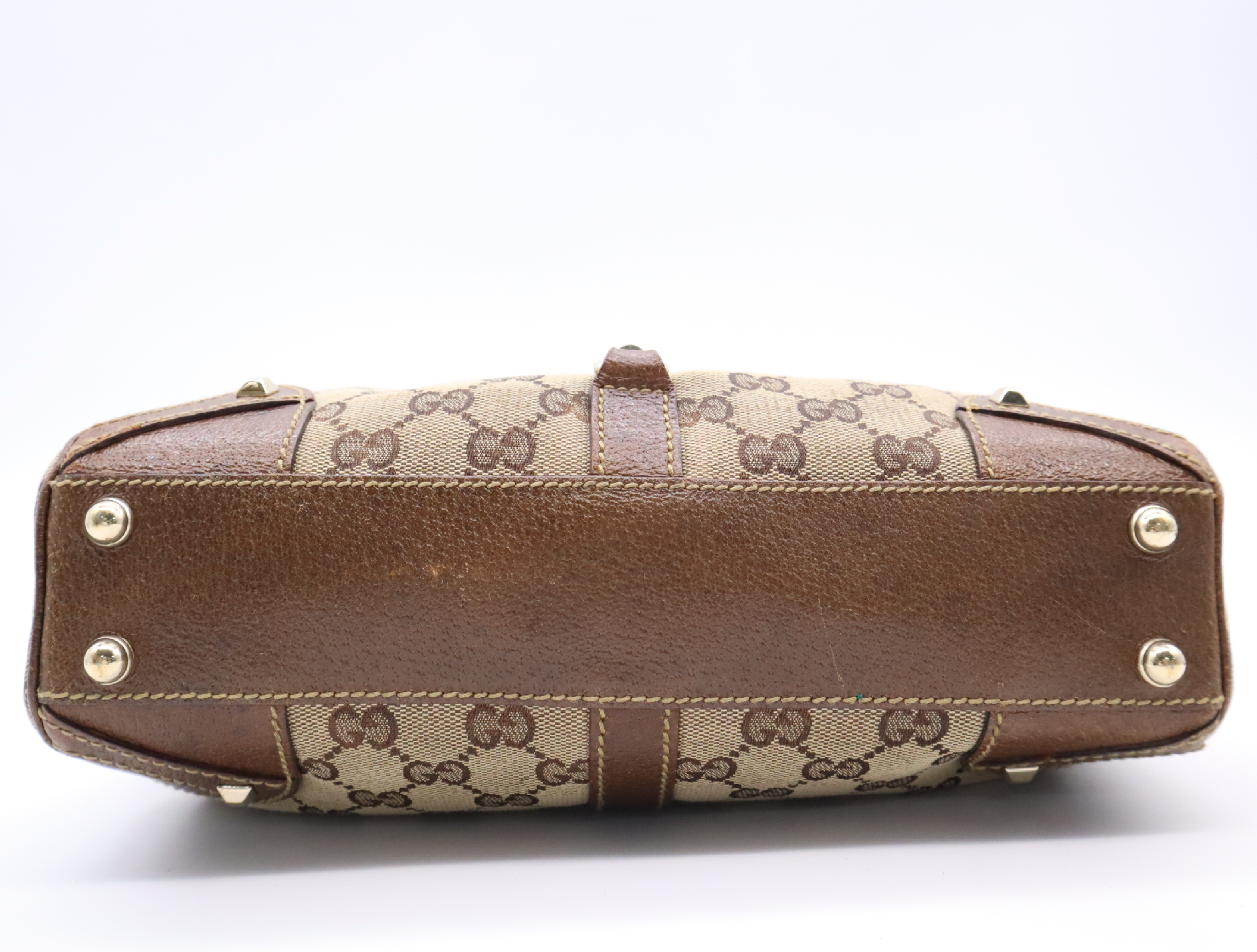 124409 Canvas x Leather GG Canvas Shoulder Bag Beige Gold Hardware Shoulder Bag — view 4