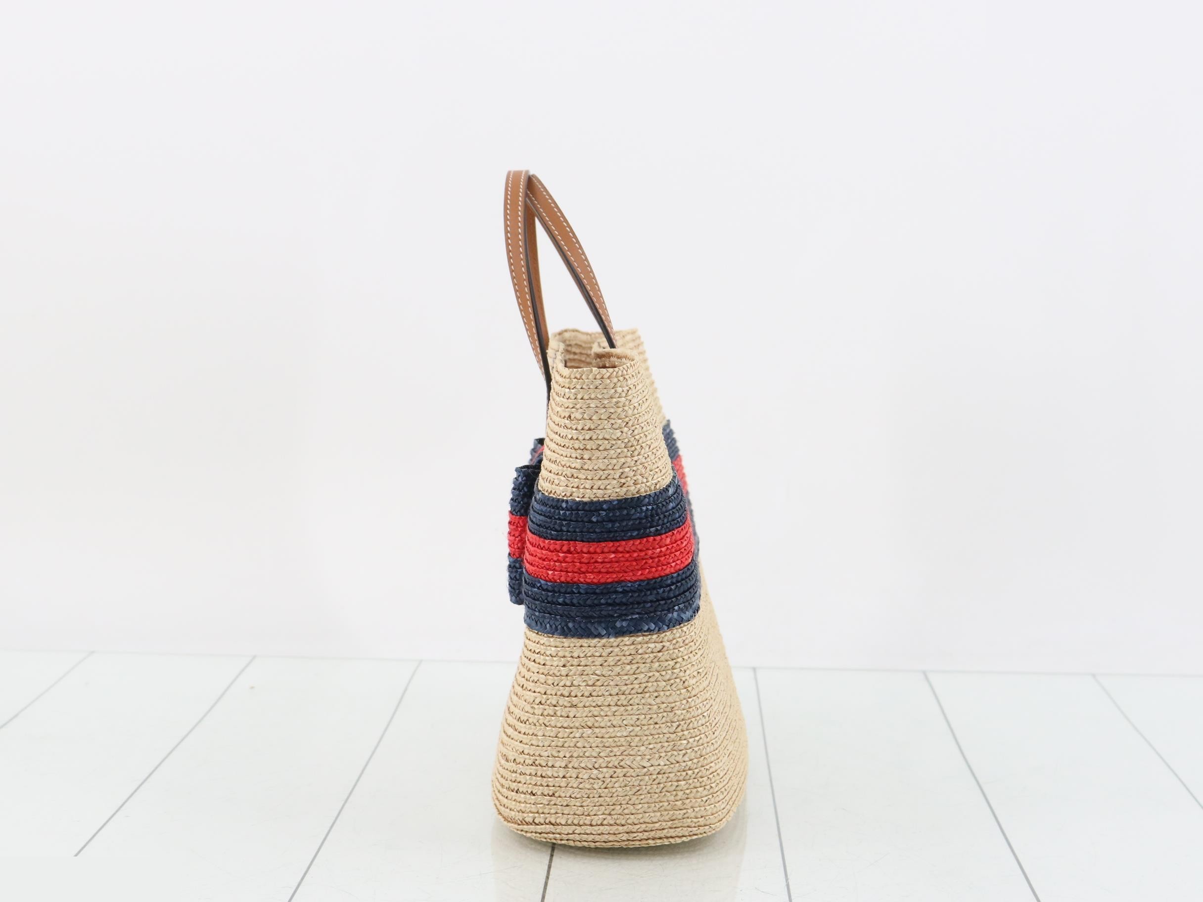 Straw basket bag — view 3
