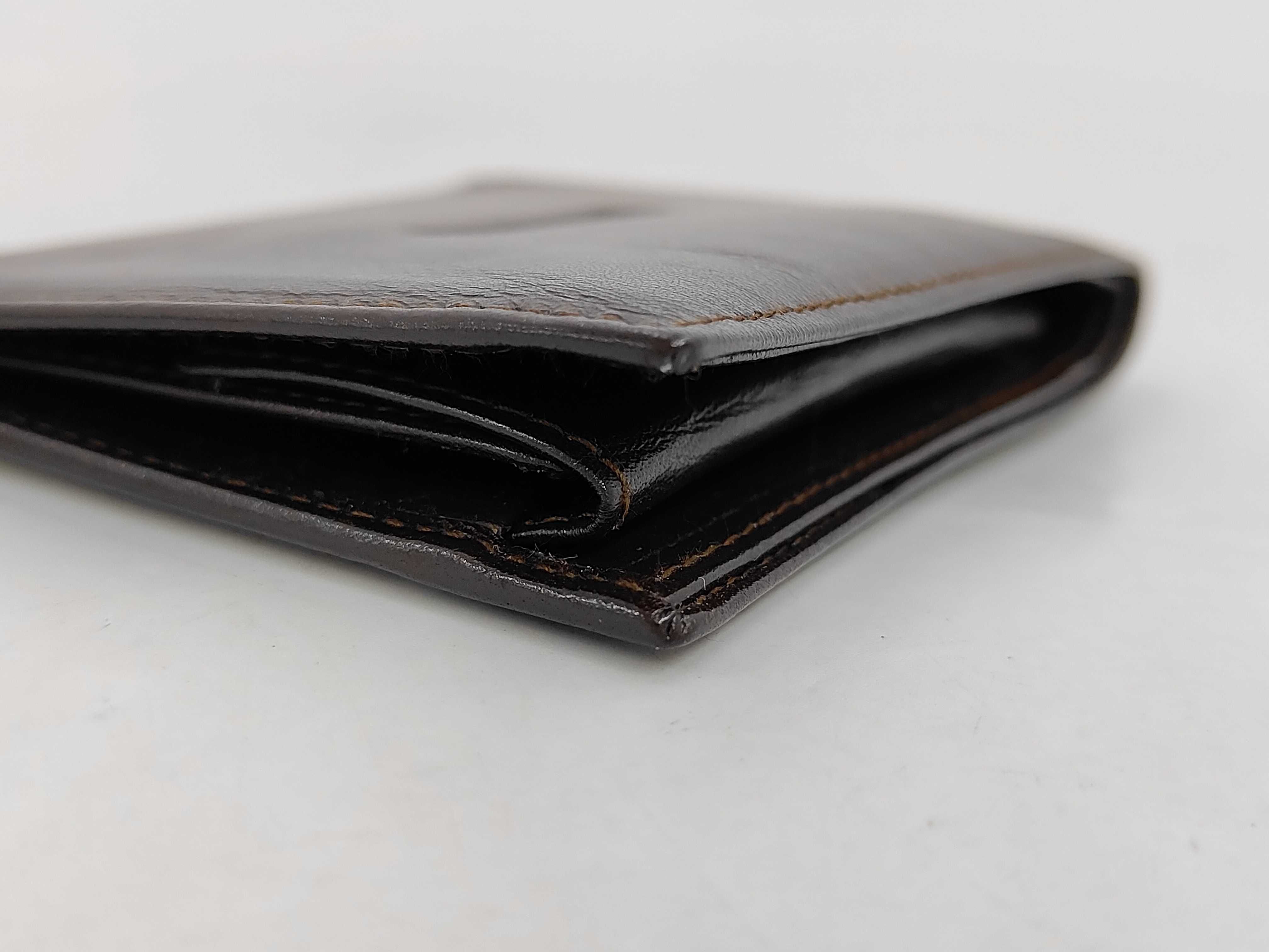 bi-fold wallet — view 3