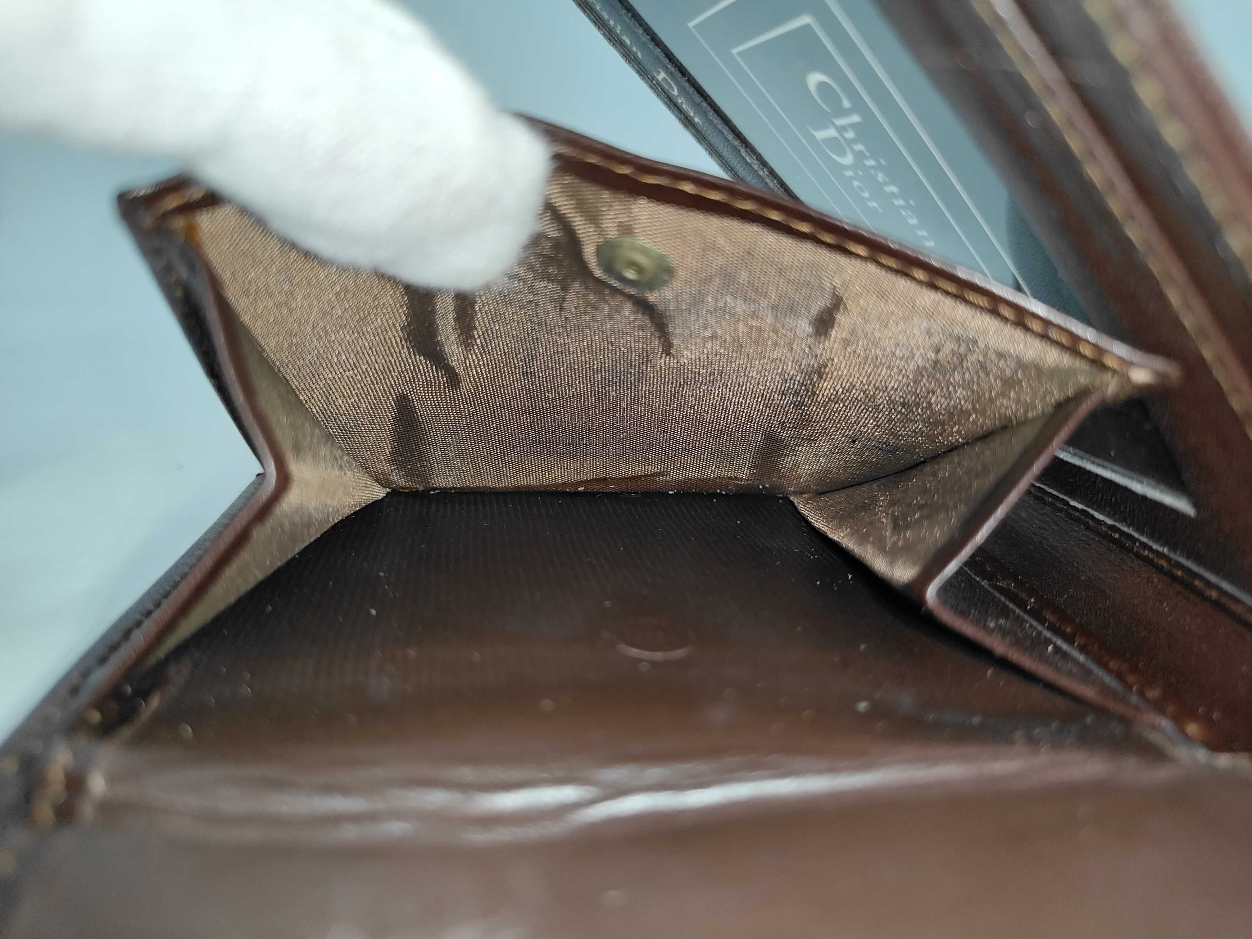 bi-fold wallet — view 6