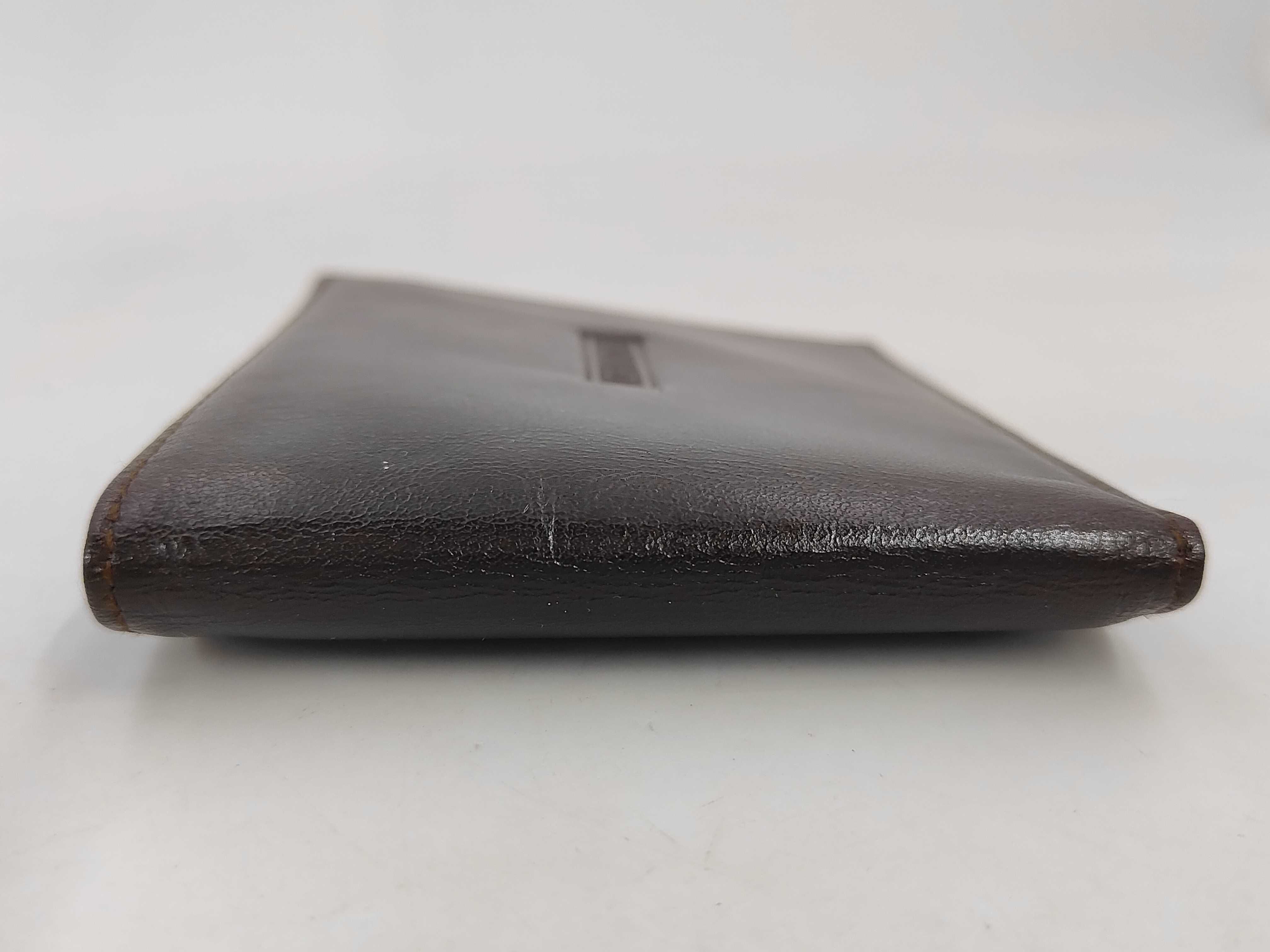 bi-fold wallet — view 8