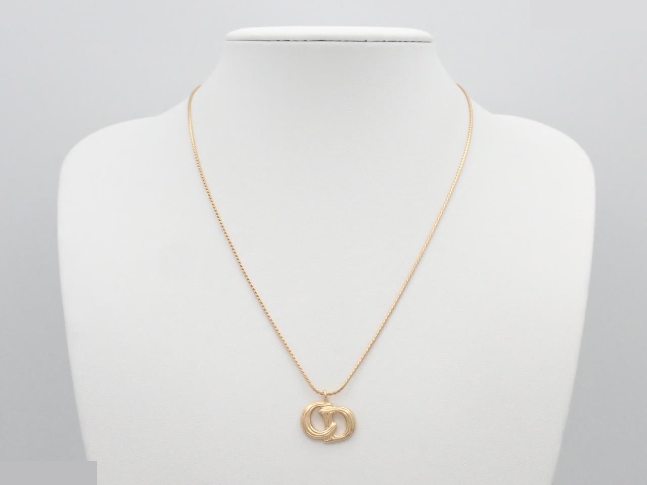 Gold necklace, neck circumference approximately 42cm — view 3