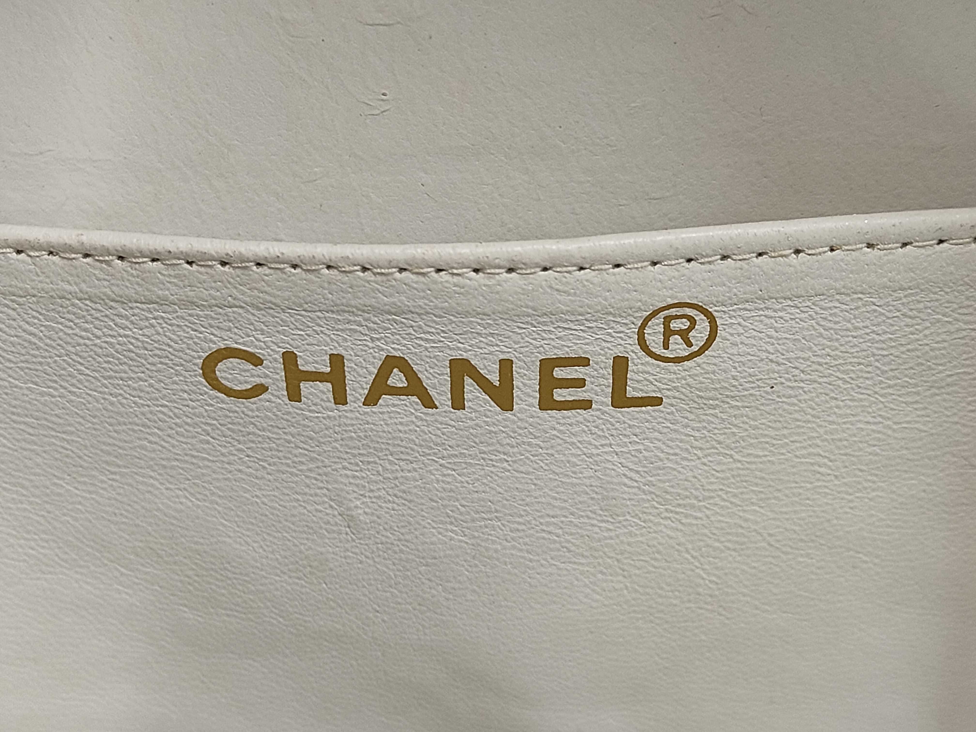 Patent Leather Vanity Round Bag, White x Black, with original seal, serial number 3, handbag. — view 8