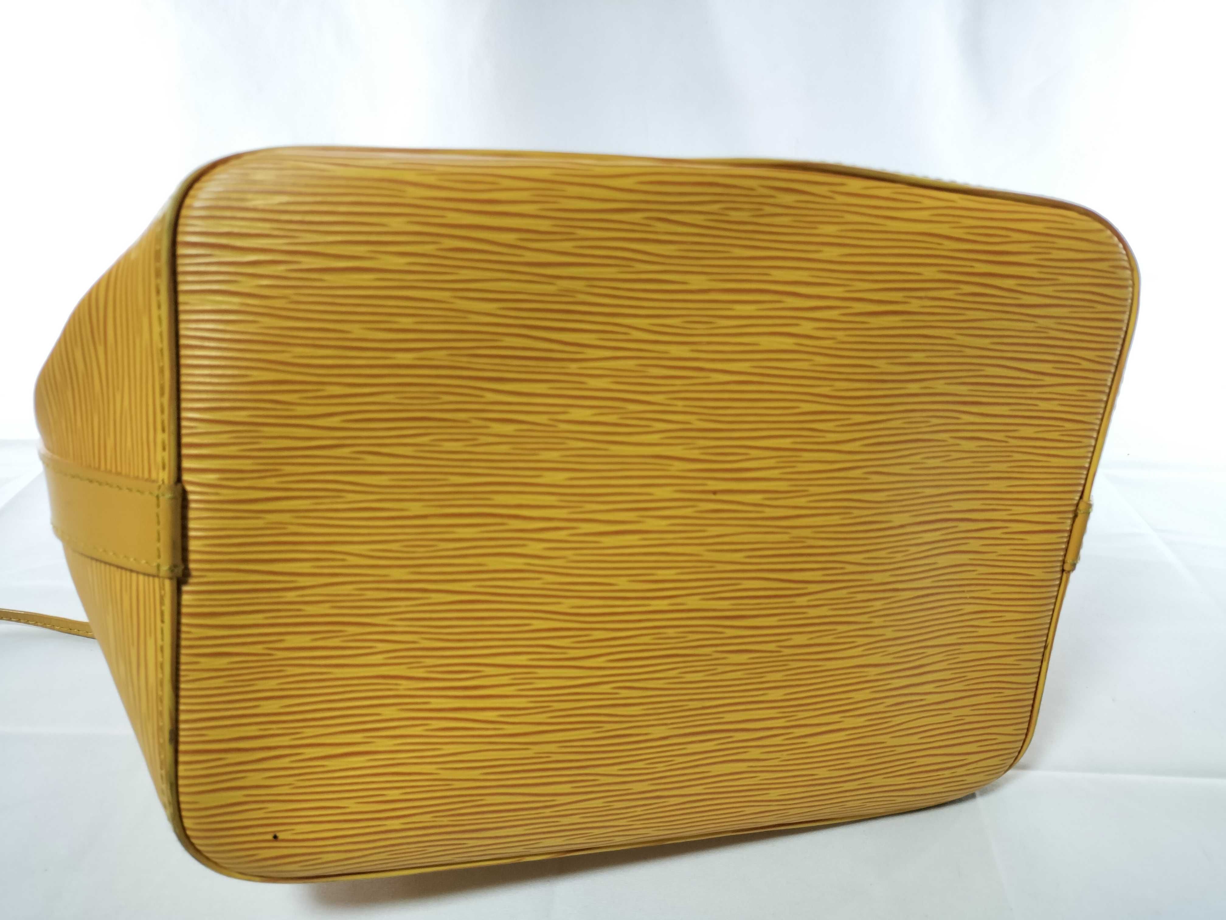 Epi Noe Yellow Shoulder Bag — view 7