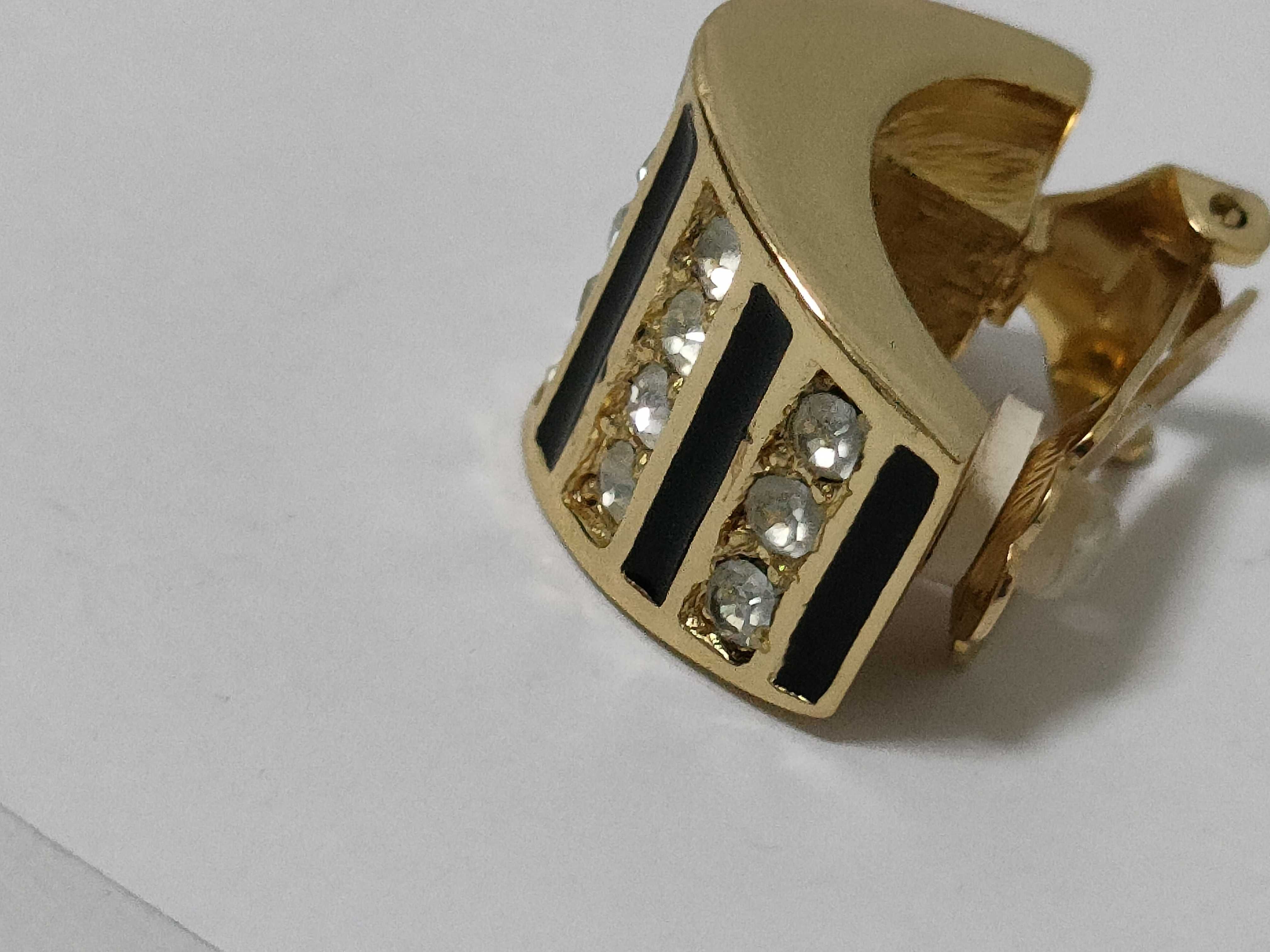 Earrings — view 9