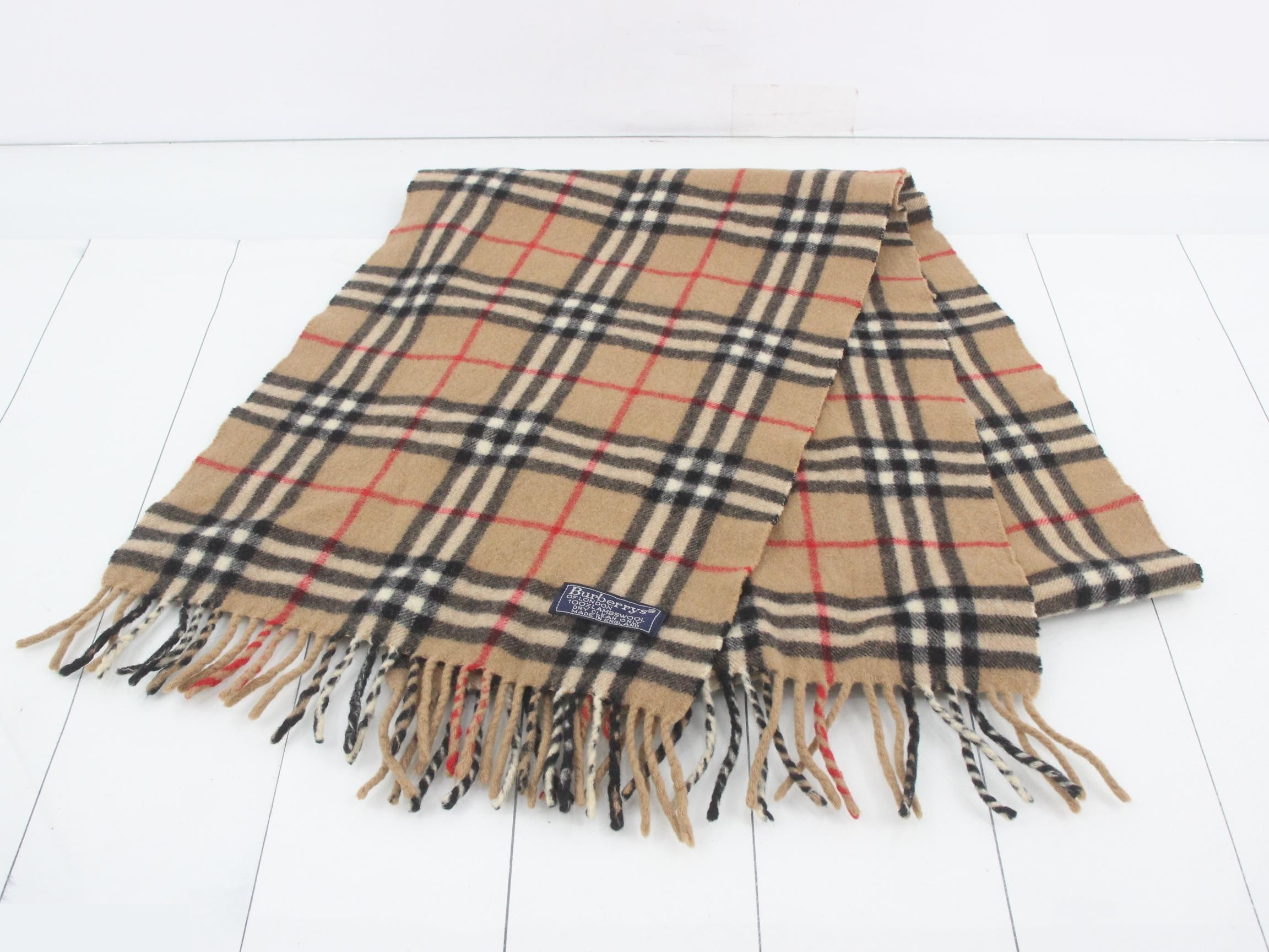 Other lines: Small items, accessories, and scarves — view 2