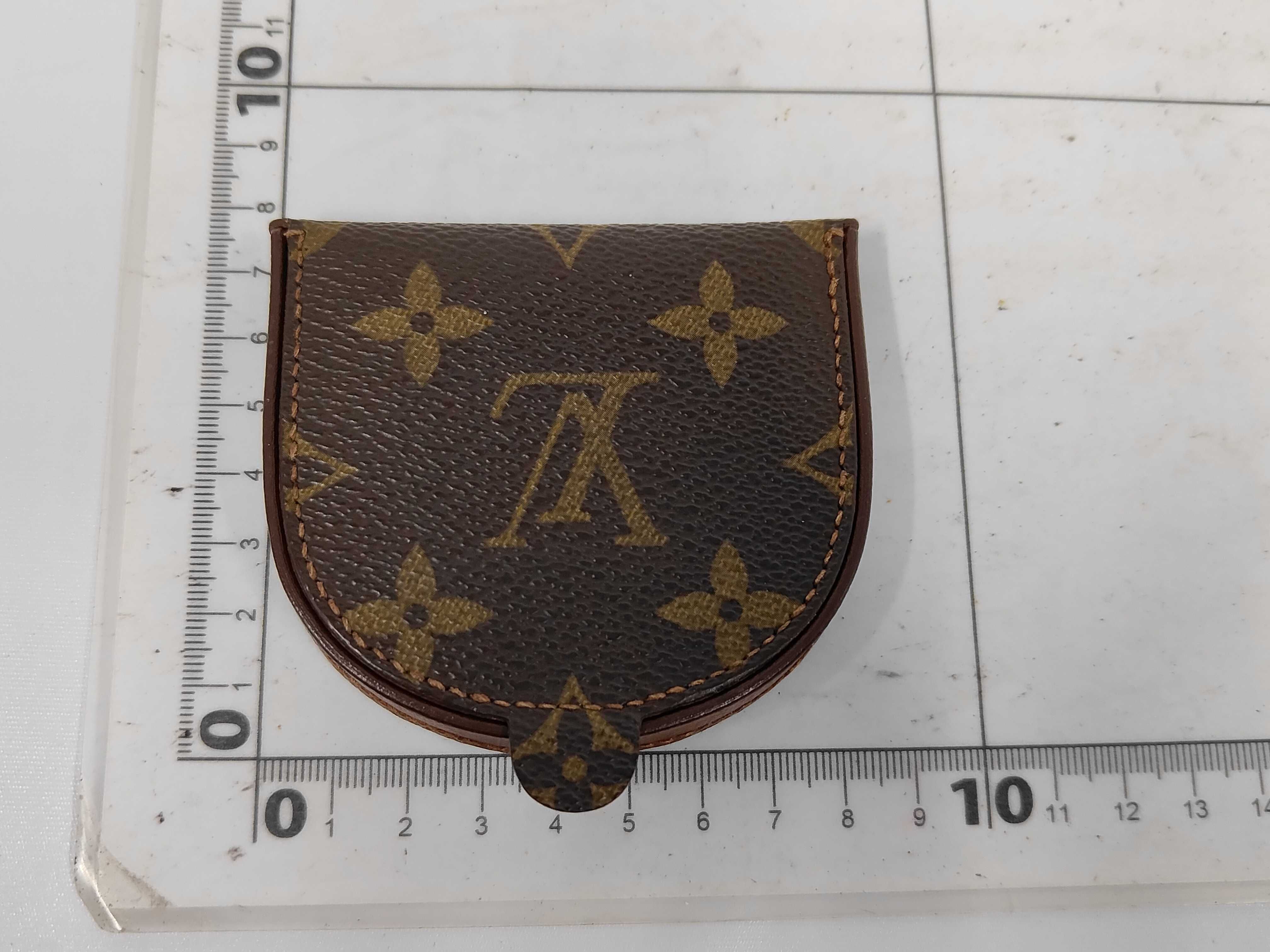 Monogram Louis Vuitton Coin Case — view 2