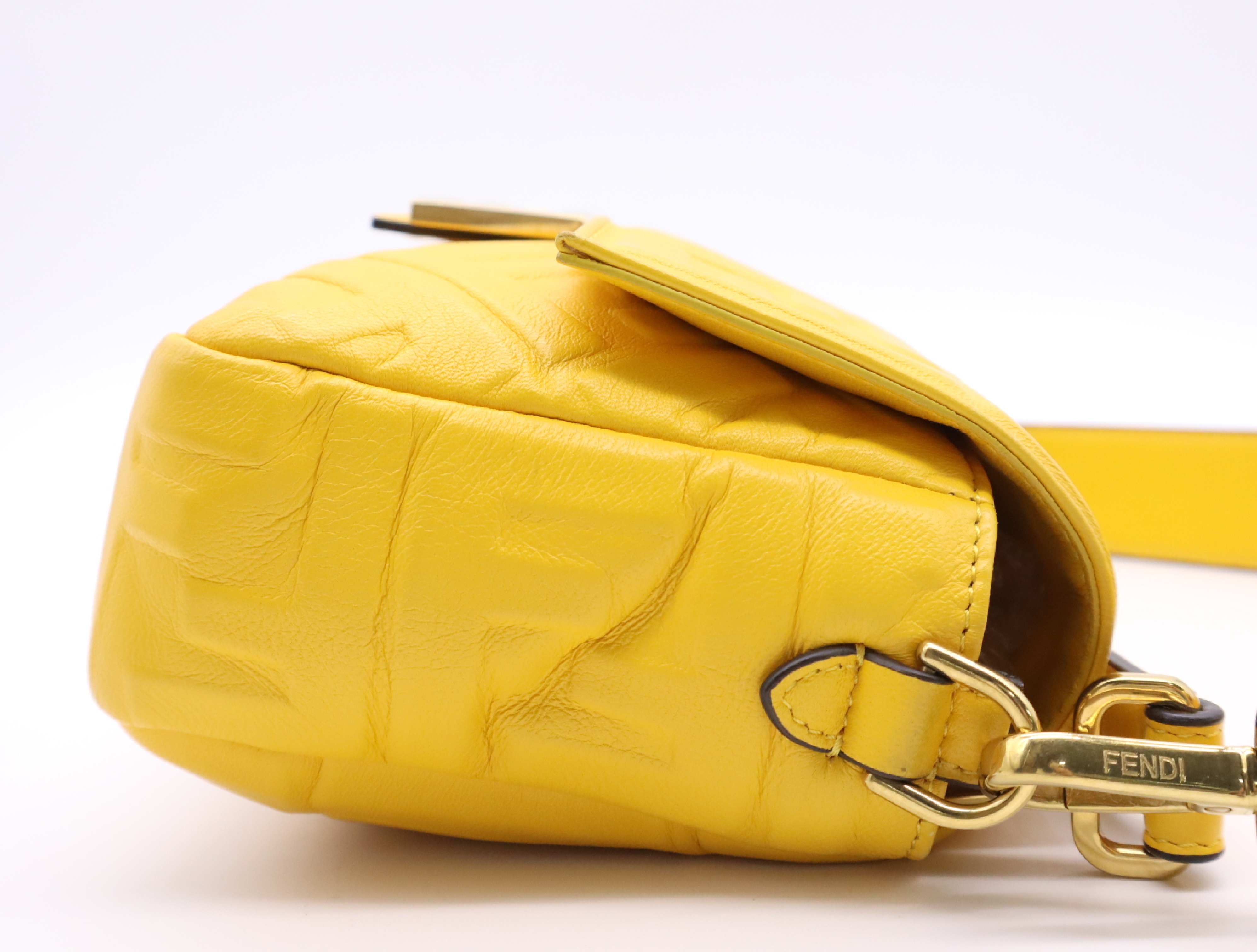 8BR600 Leather Zucca Mamma Bucket 2-way Handbag, Yellow, with Shoulder Strap and Dust Bag. — view 5