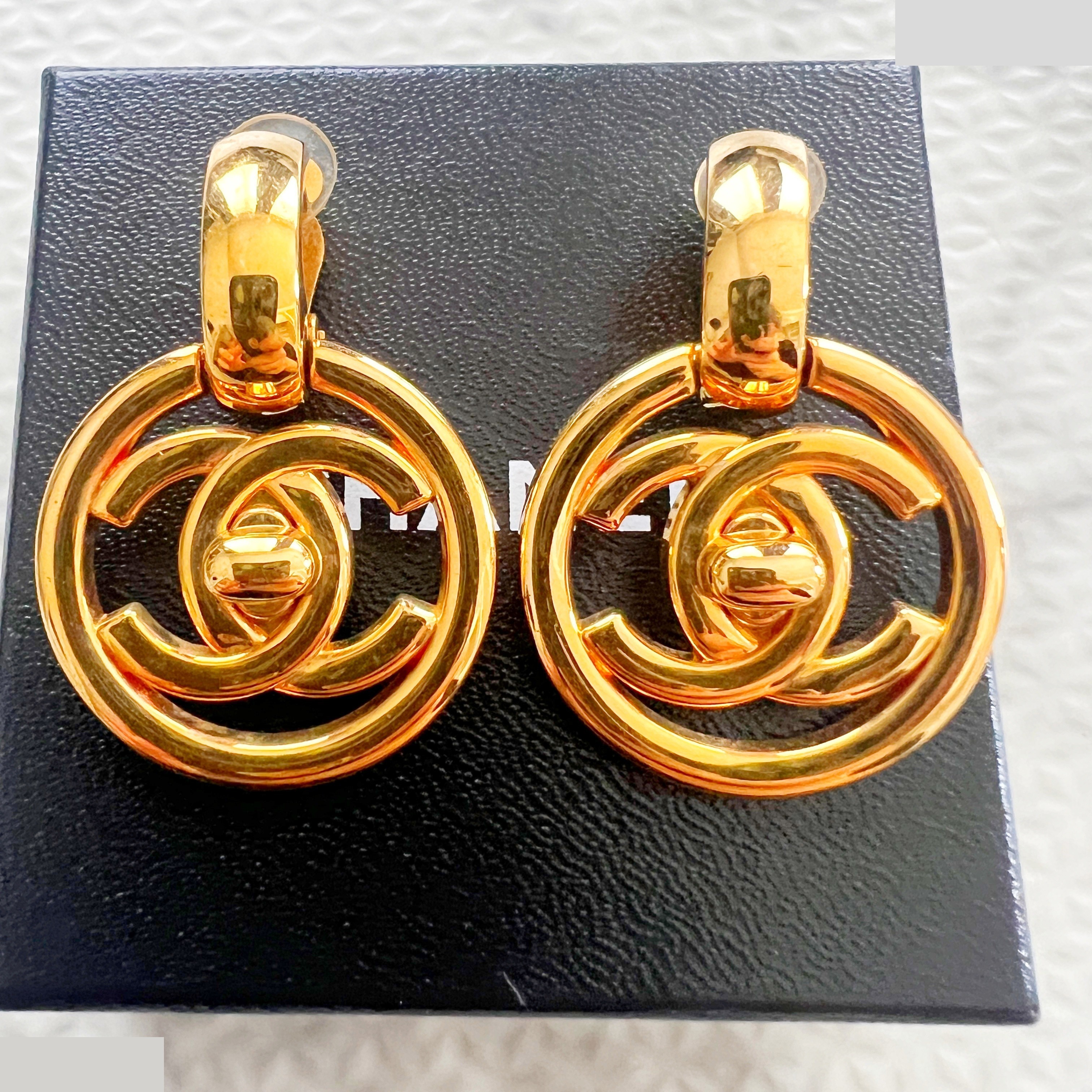 97P Turnlock Circle Swing Earrings — view 2