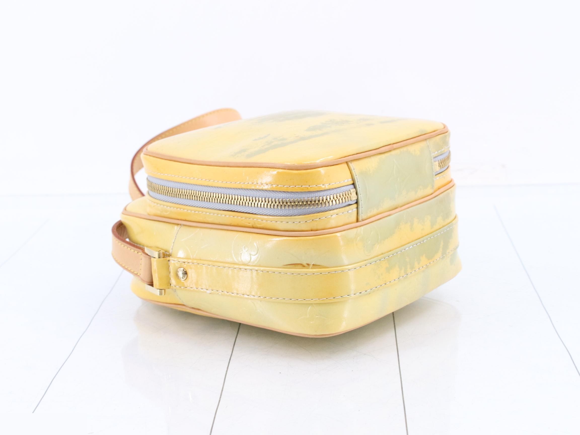 Vernis Shoulder Bag — view 5
