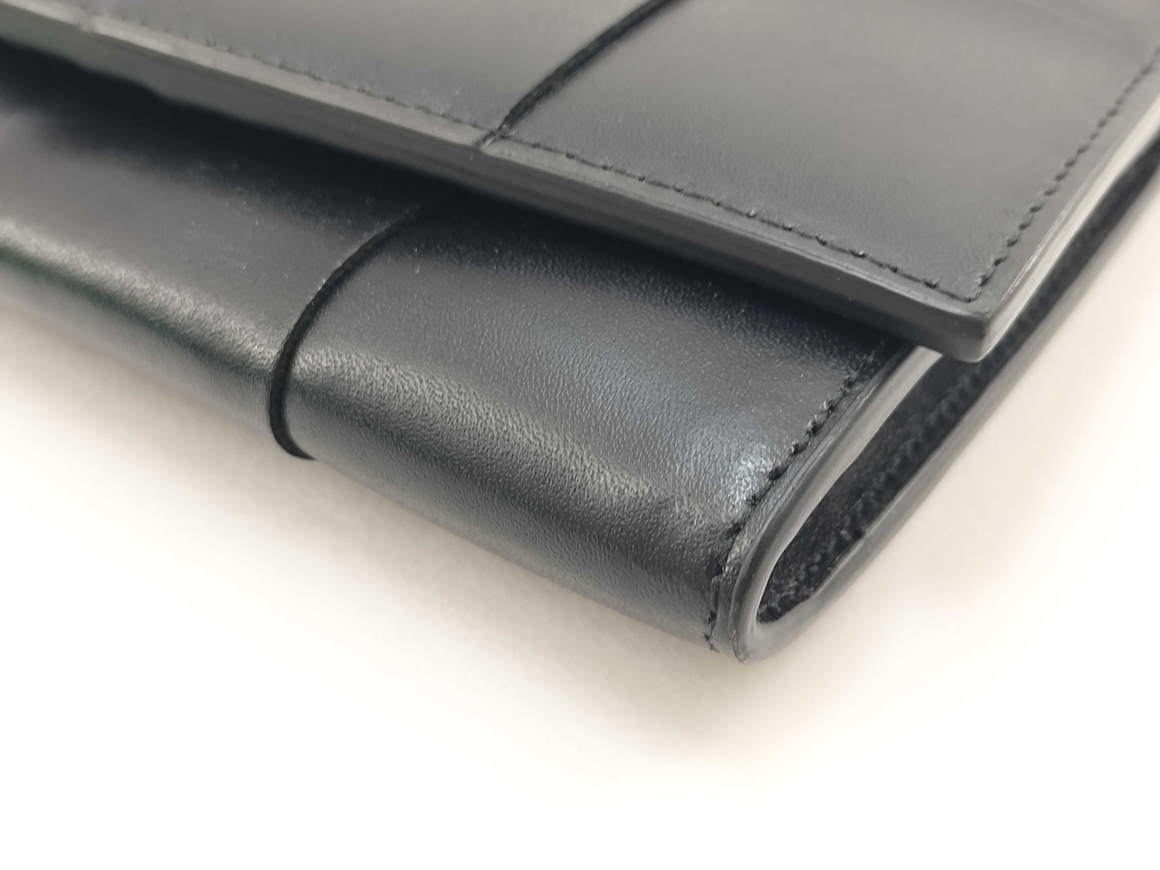 Maxi Intrecciato Black Leather Billfold — view 4