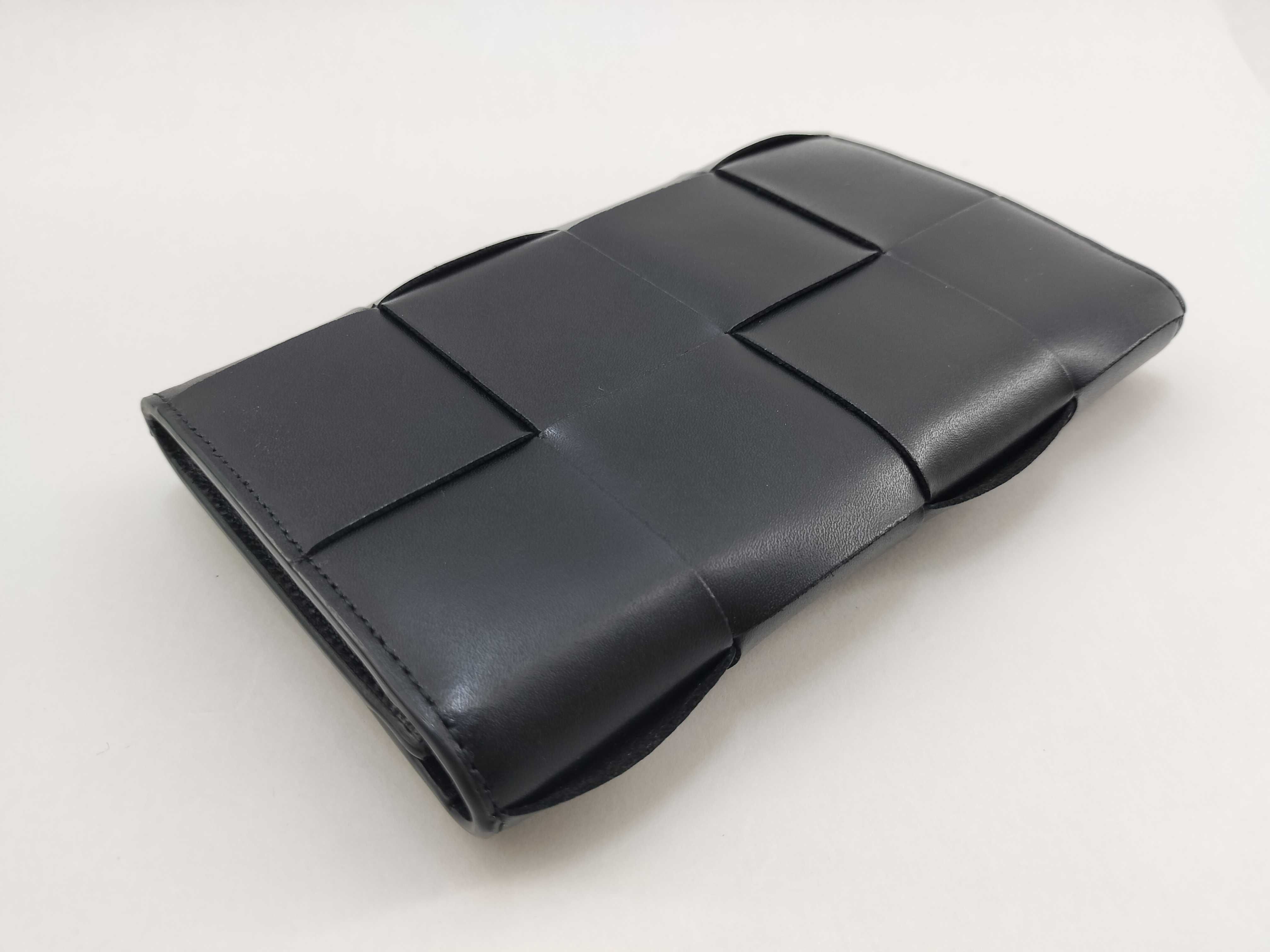 Maxi Intrecciato Black Leather Billfold — view 7